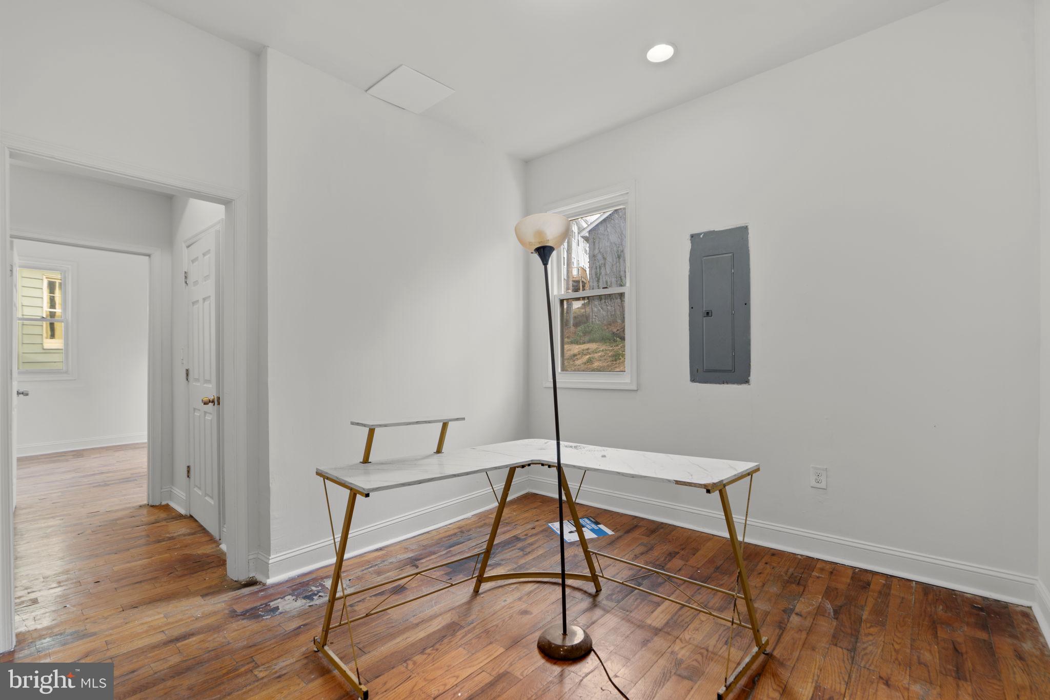 FAIRMOUNT PARK - Residential