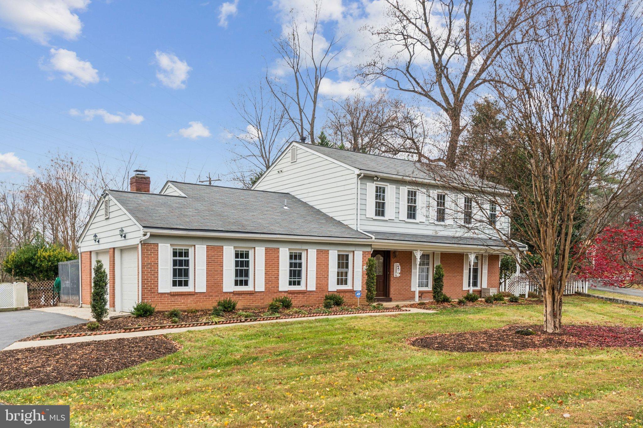 8624 WILD OLIVE DRIVE