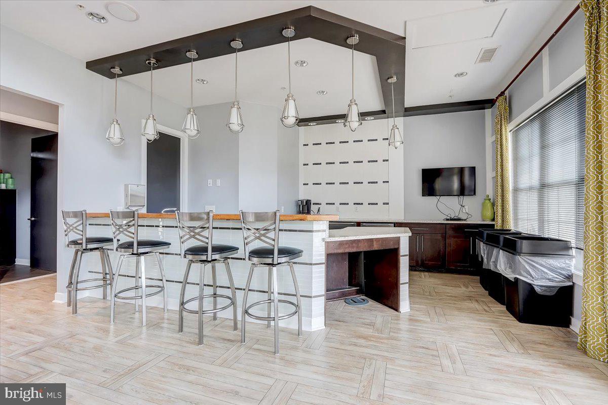 CREEKSIDE VILLAGE AT TANYARD SPRINGS - Residential