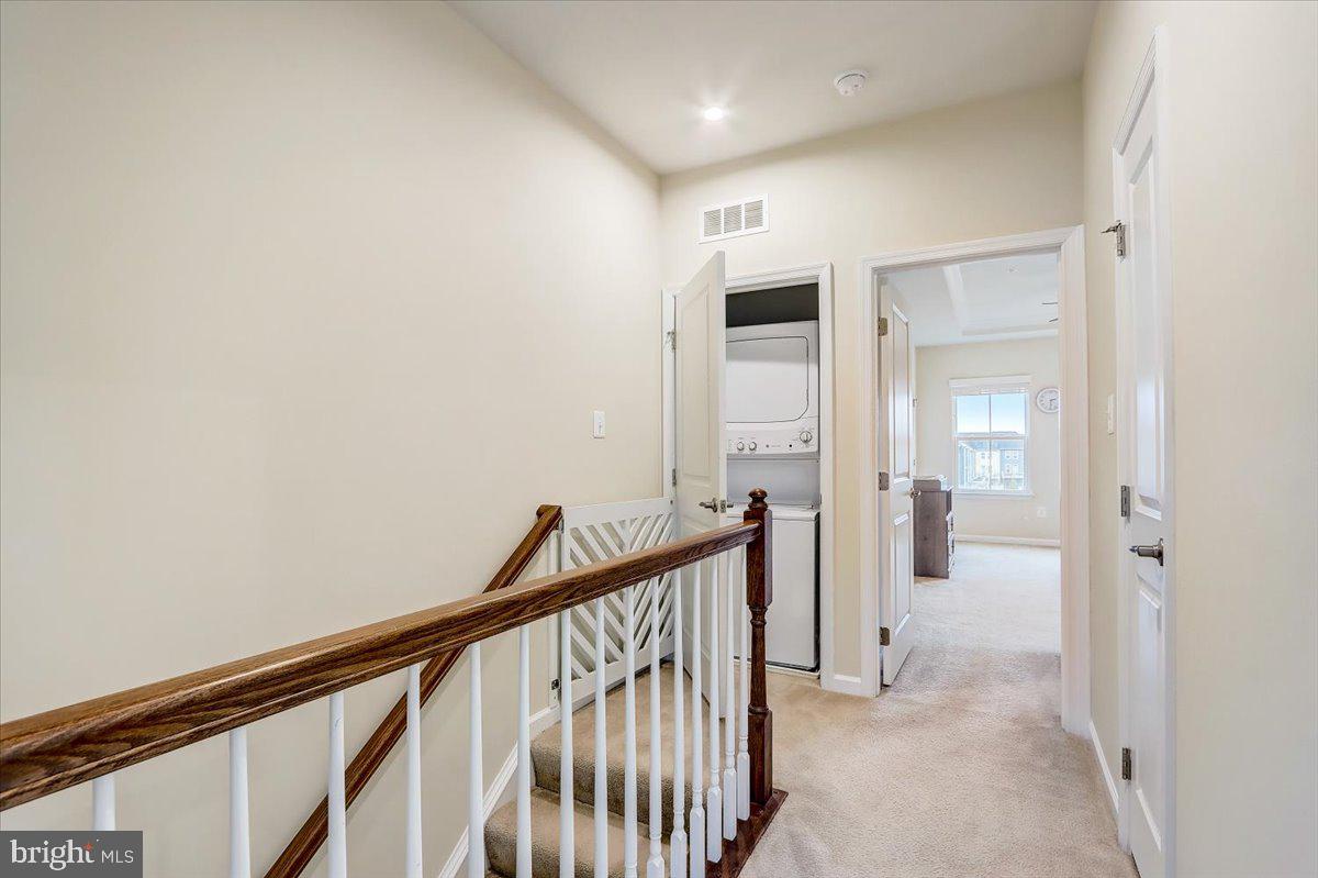 CREEKSIDE VILLAGE AT TANYARD SPRINGS - Residential