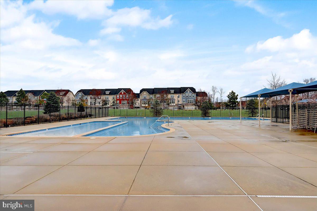 CREEKSIDE VILLAGE AT TANYARD SPRINGS - Residential