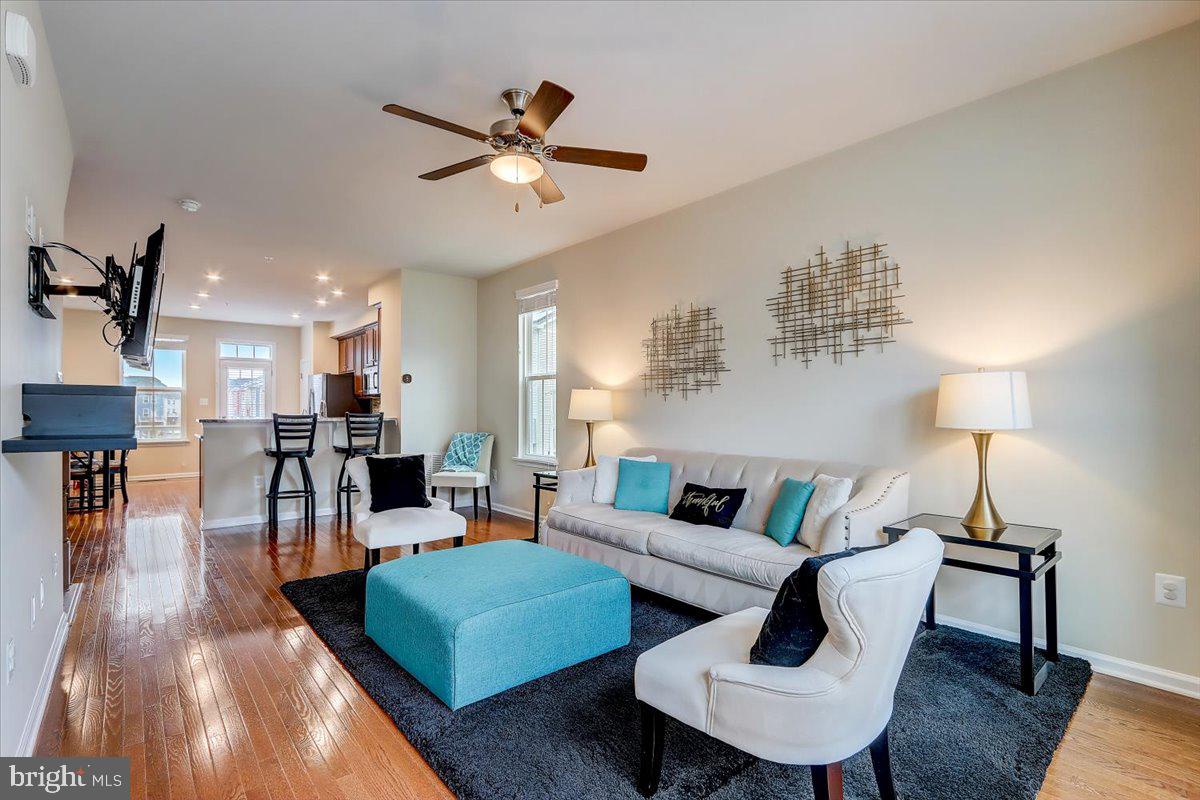 CREEKSIDE VILLAGE AT TANYARD SPRINGS - Residential