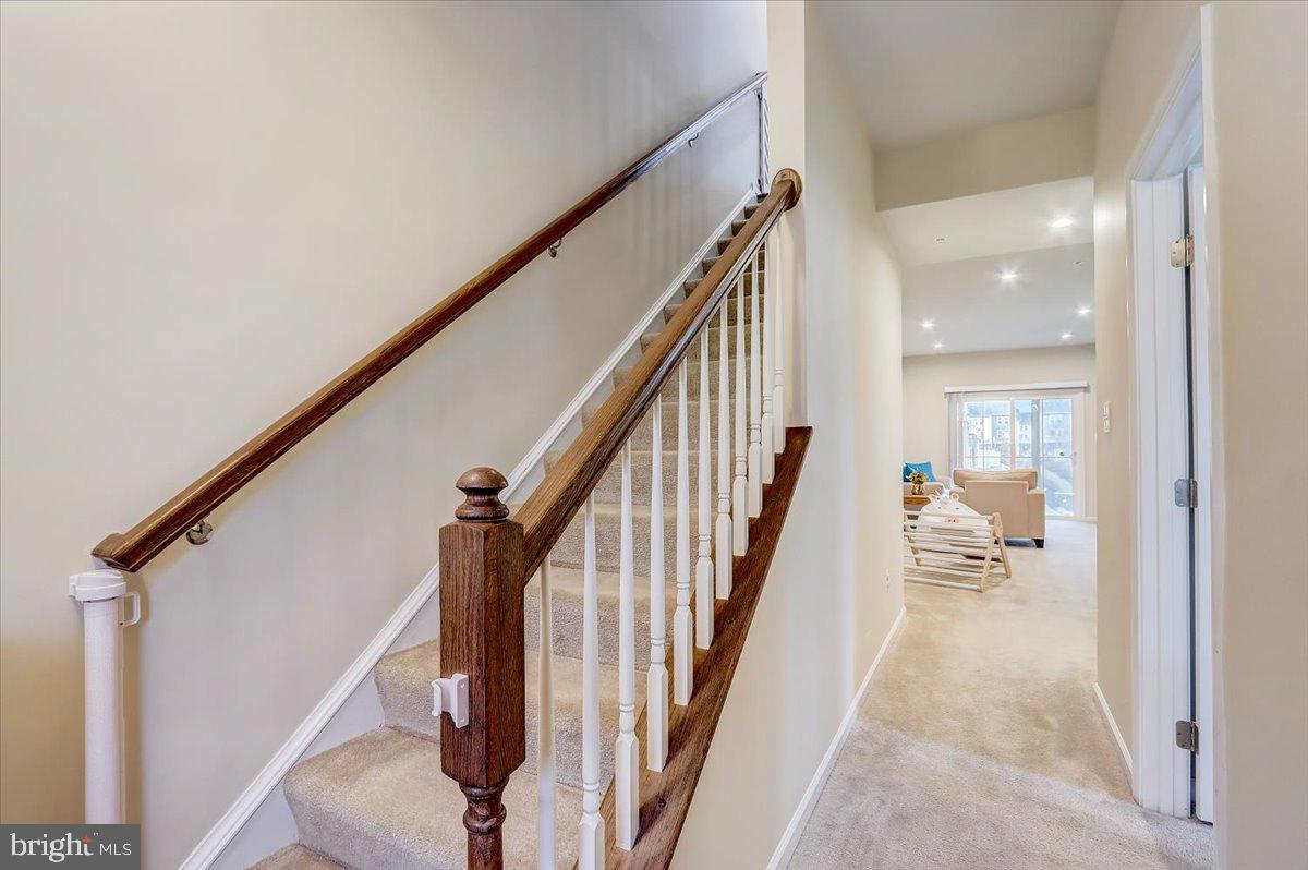 CREEKSIDE VILLAGE AT TANYARD SPRINGS - Residential