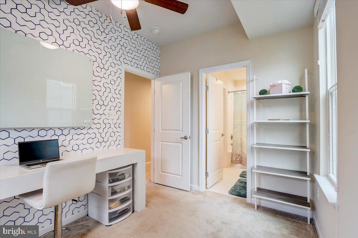 CREEKSIDE VILLAGE AT TANYARD SPRINGS - Residential