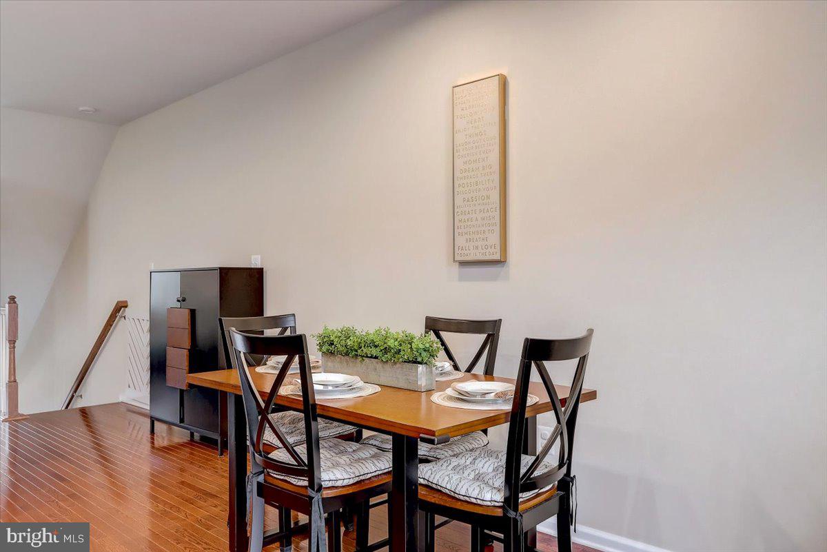 CREEKSIDE VILLAGE AT TANYARD SPRINGS - Residential