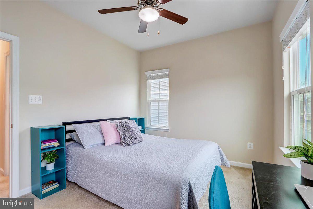 CREEKSIDE VILLAGE AT TANYARD SPRINGS - Residential