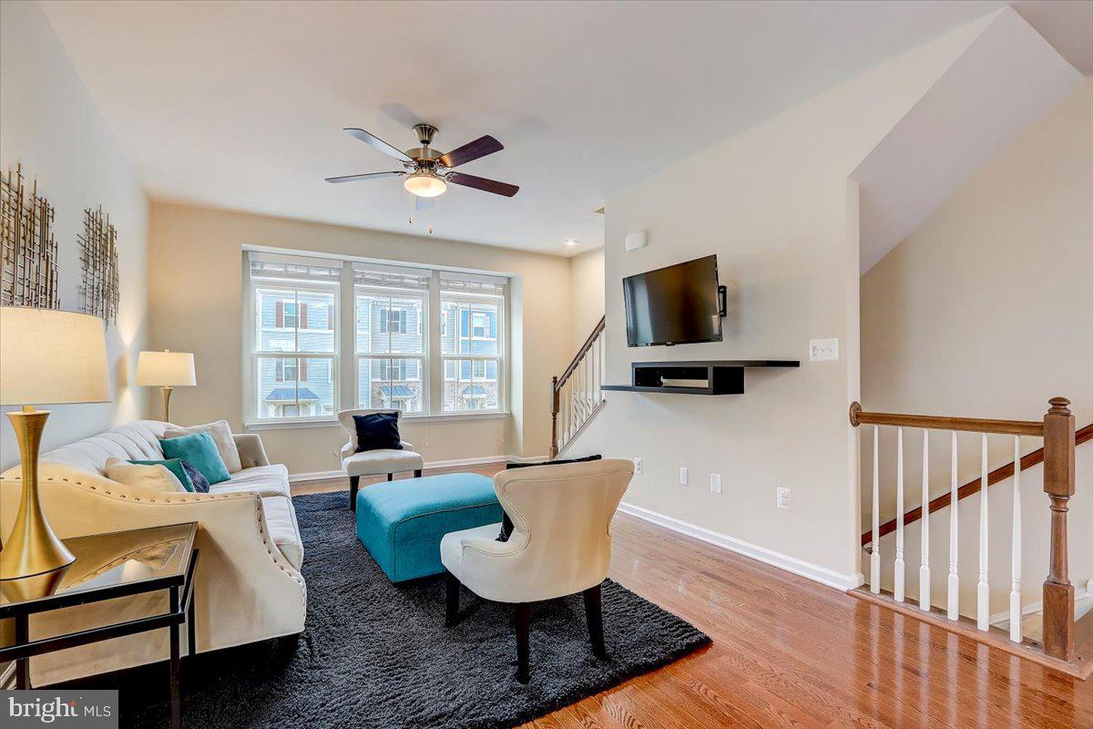 CREEKSIDE VILLAGE AT TANYARD SPRINGS - Residential