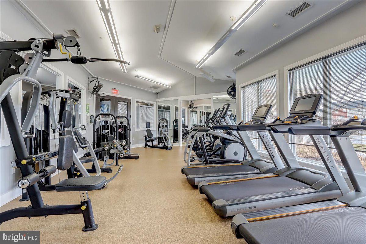 CREEKSIDE VILLAGE AT TANYARD SPRINGS - Residential