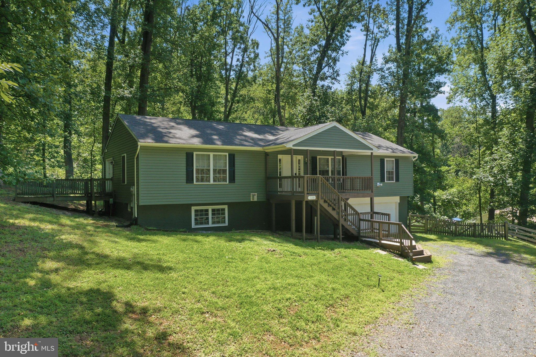 128 ORCHARD LAGOON DRIVE