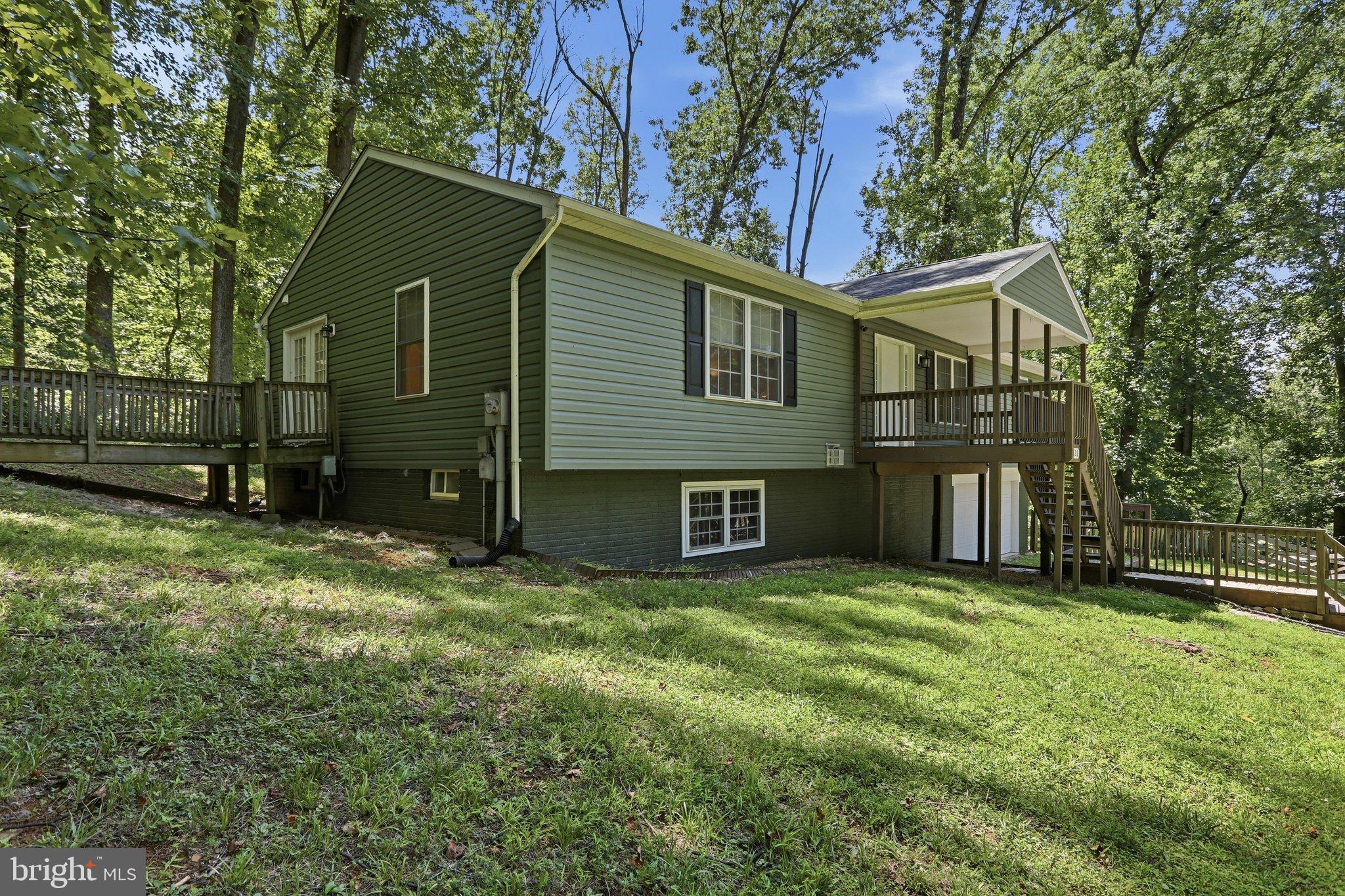 128 ORCHARD LAGOON DRIVE