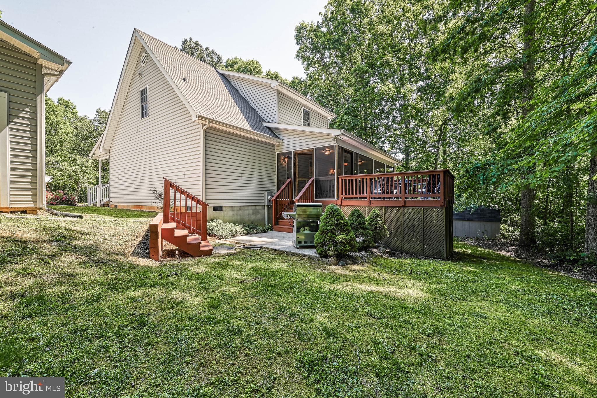 TALL PINES - Residential