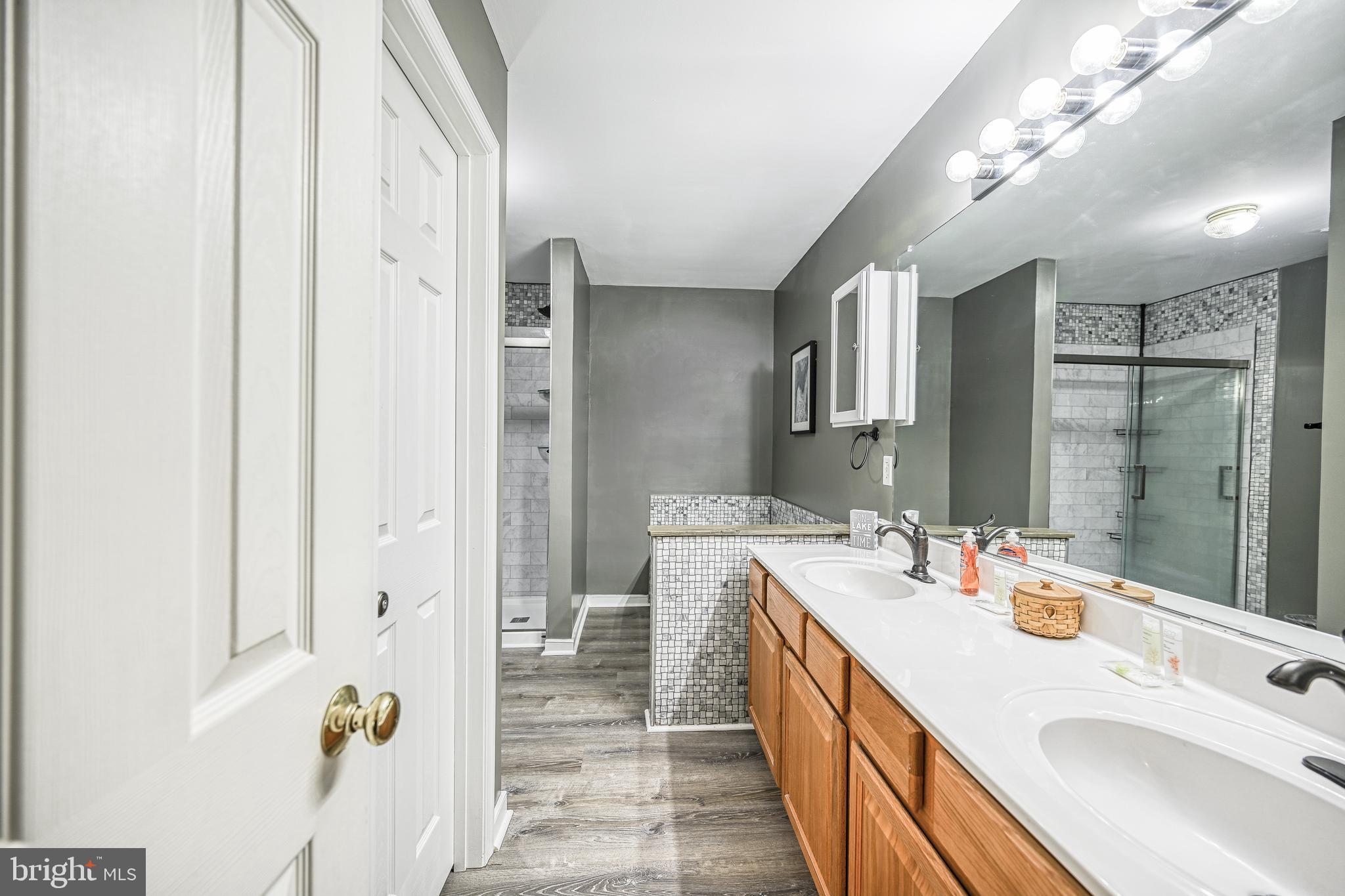 TALL PINES - Residential