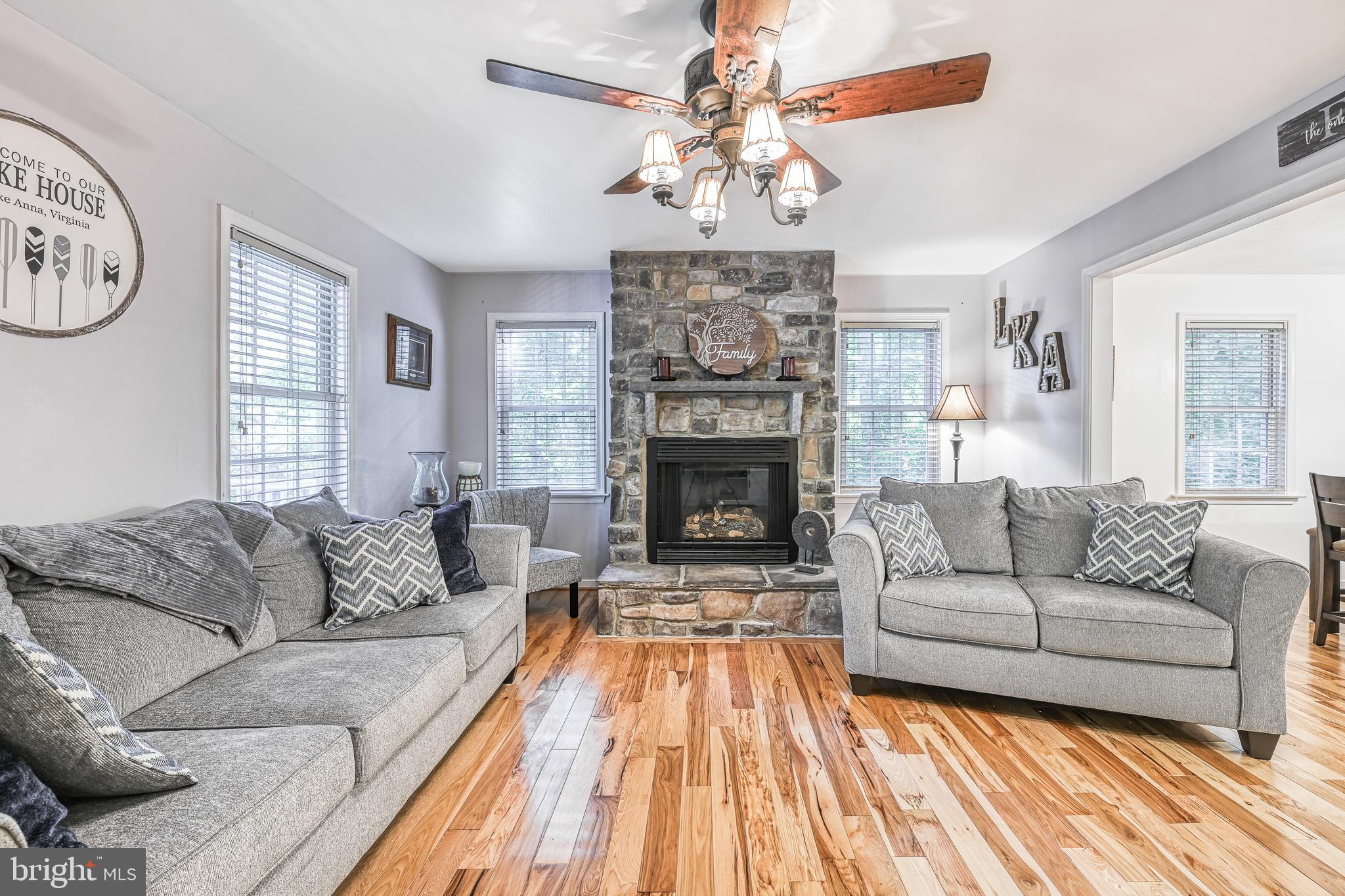 TALL PINES - Residential