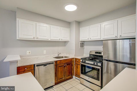 Photo of 16 S Van Dorn Street #604, ALEXANDRIA, VA 22304 (MLS # VAAX2066132)