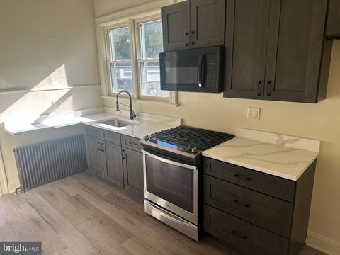 418 CINNAMINSON AVENUE PALMYRA NJ 08065