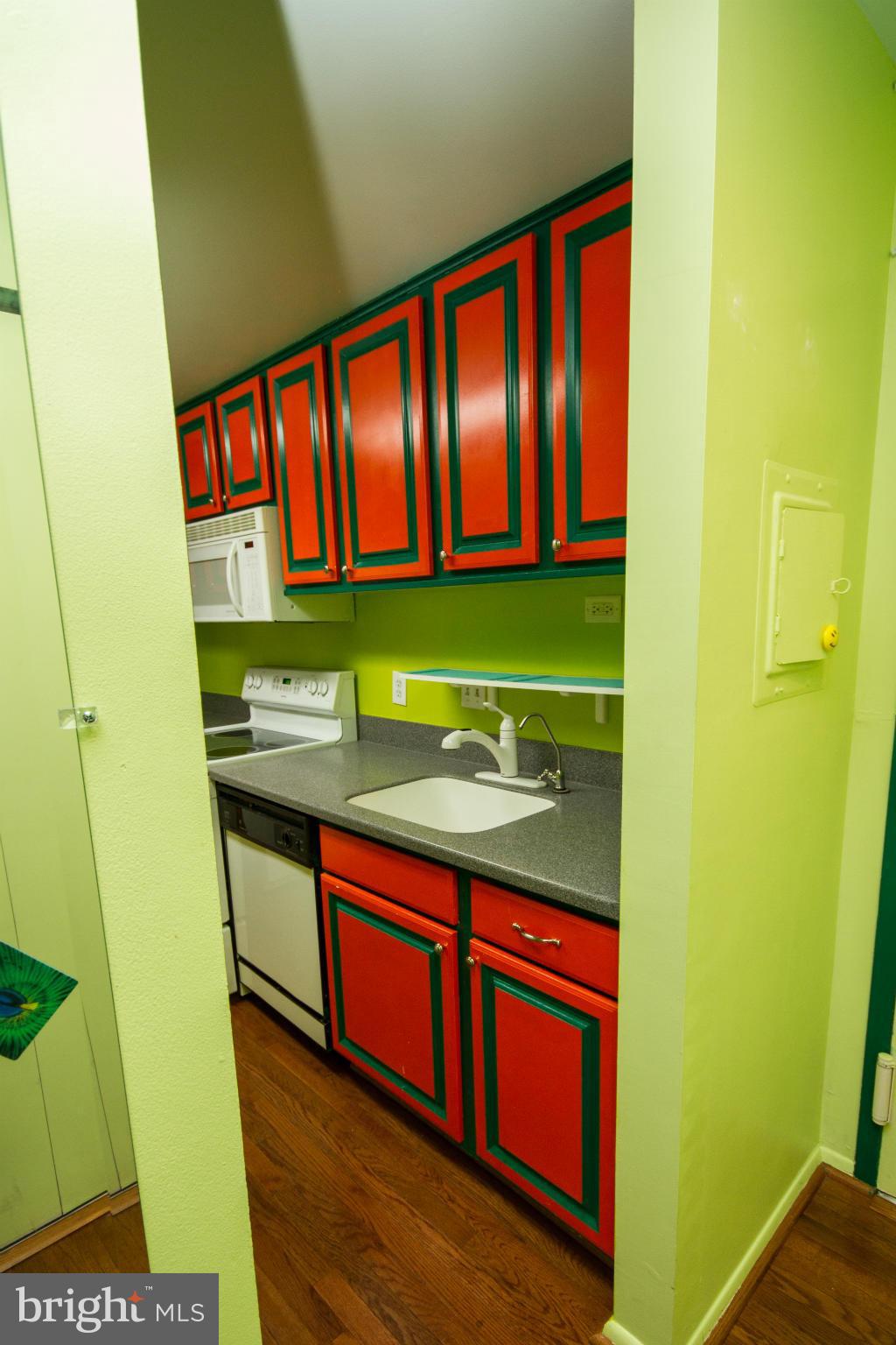 SENTINEL OF LANDMARK - Residential