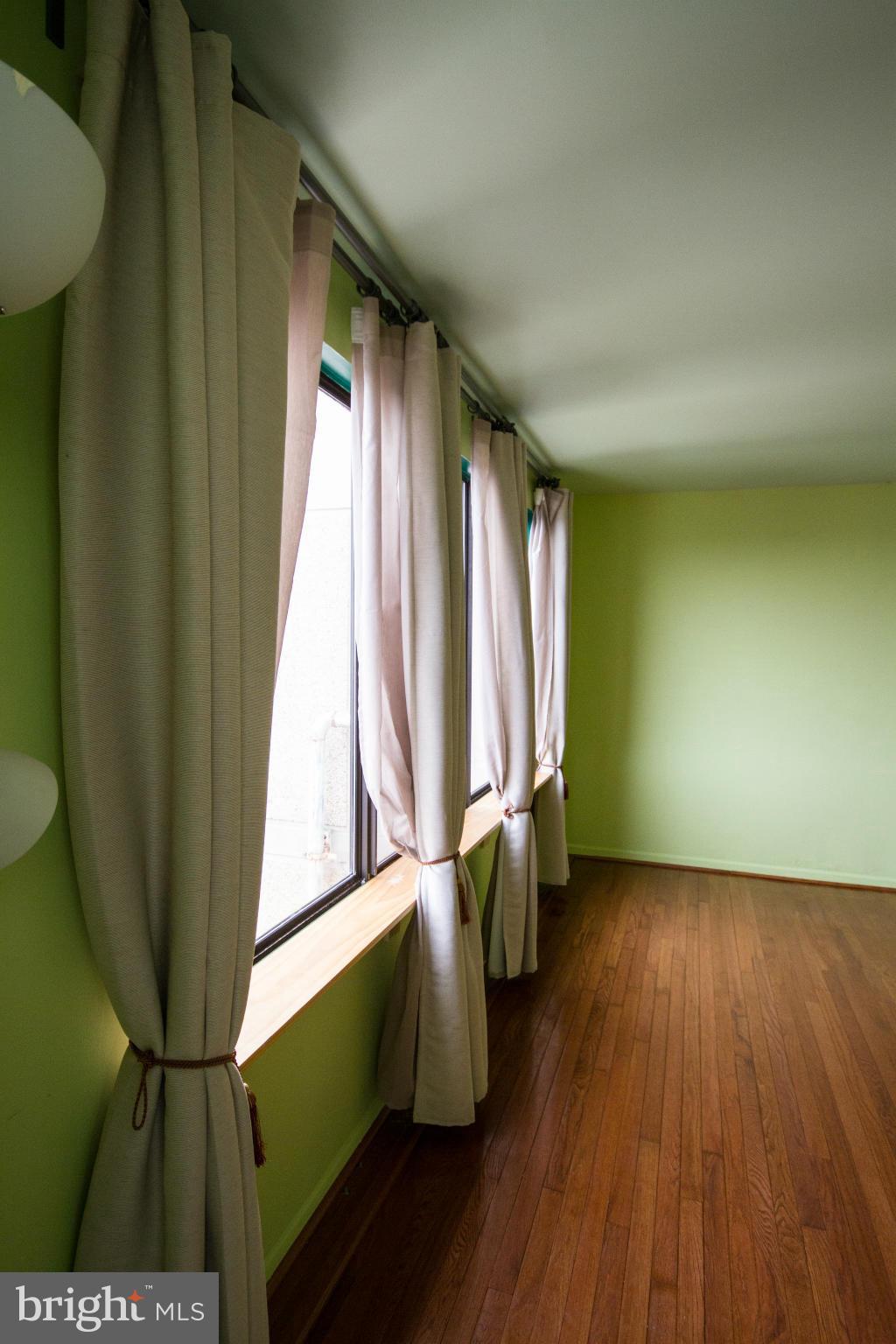 SENTINEL OF LANDMARK - Residential