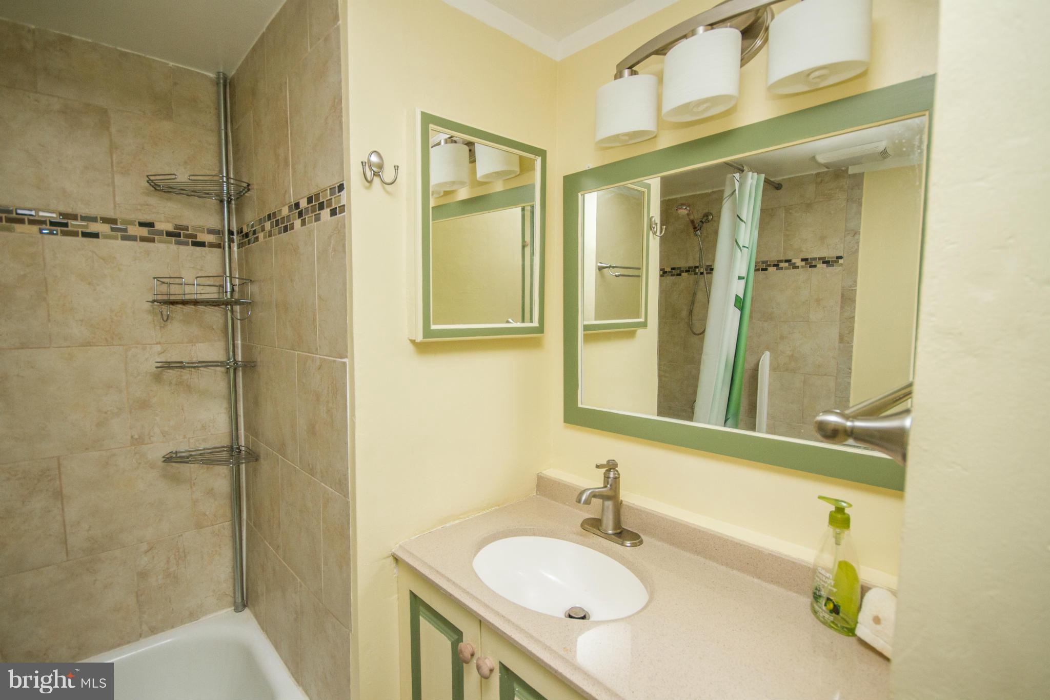 SENTINEL OF LANDMARK - Residential