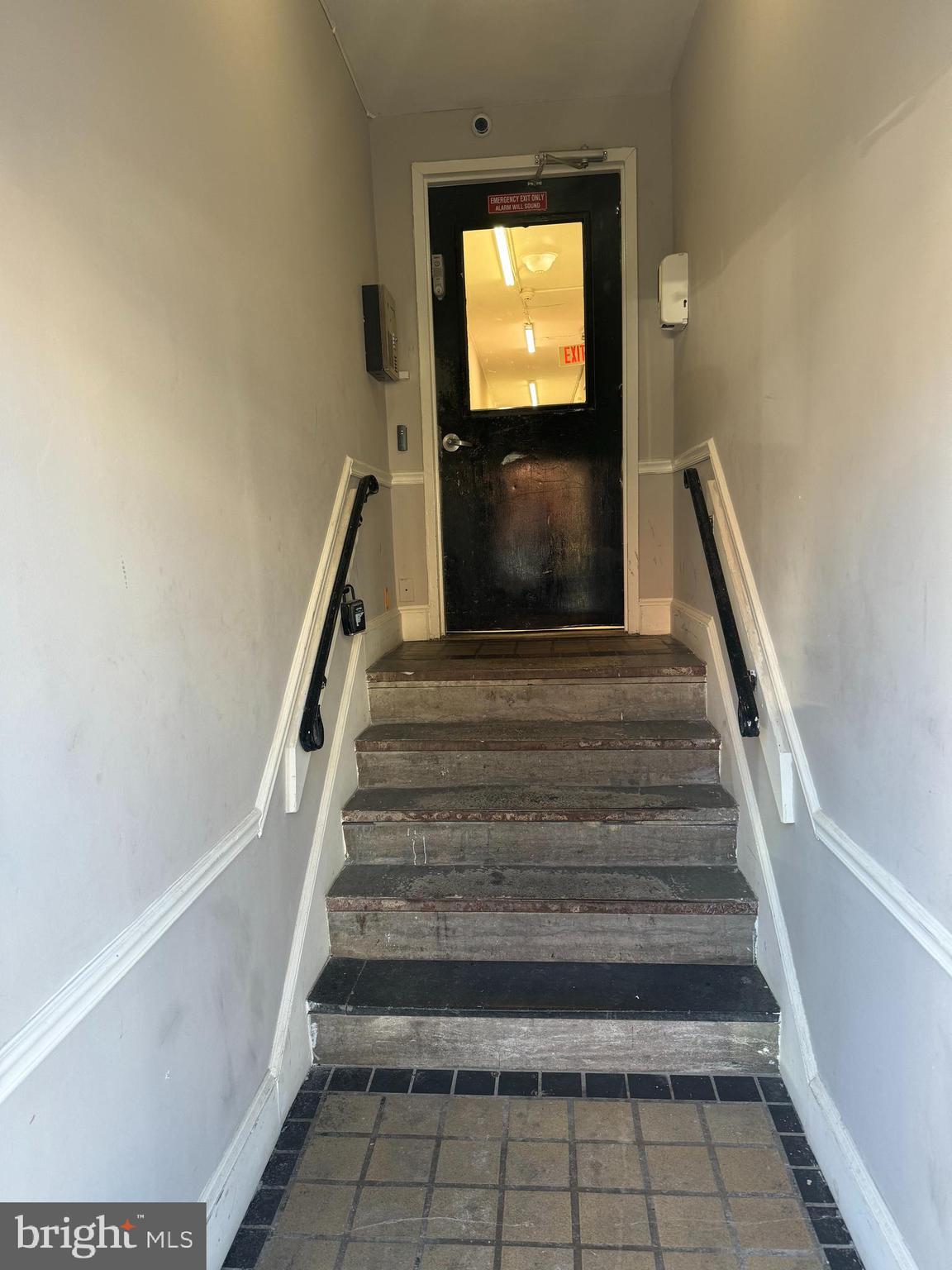 COBBS CREEK - Commercial Sale