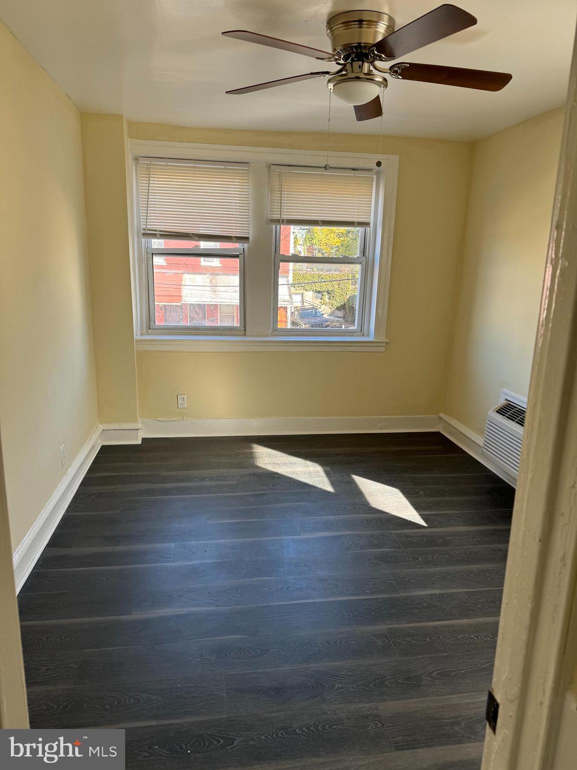 COBBS CREEK - Commercial Sale