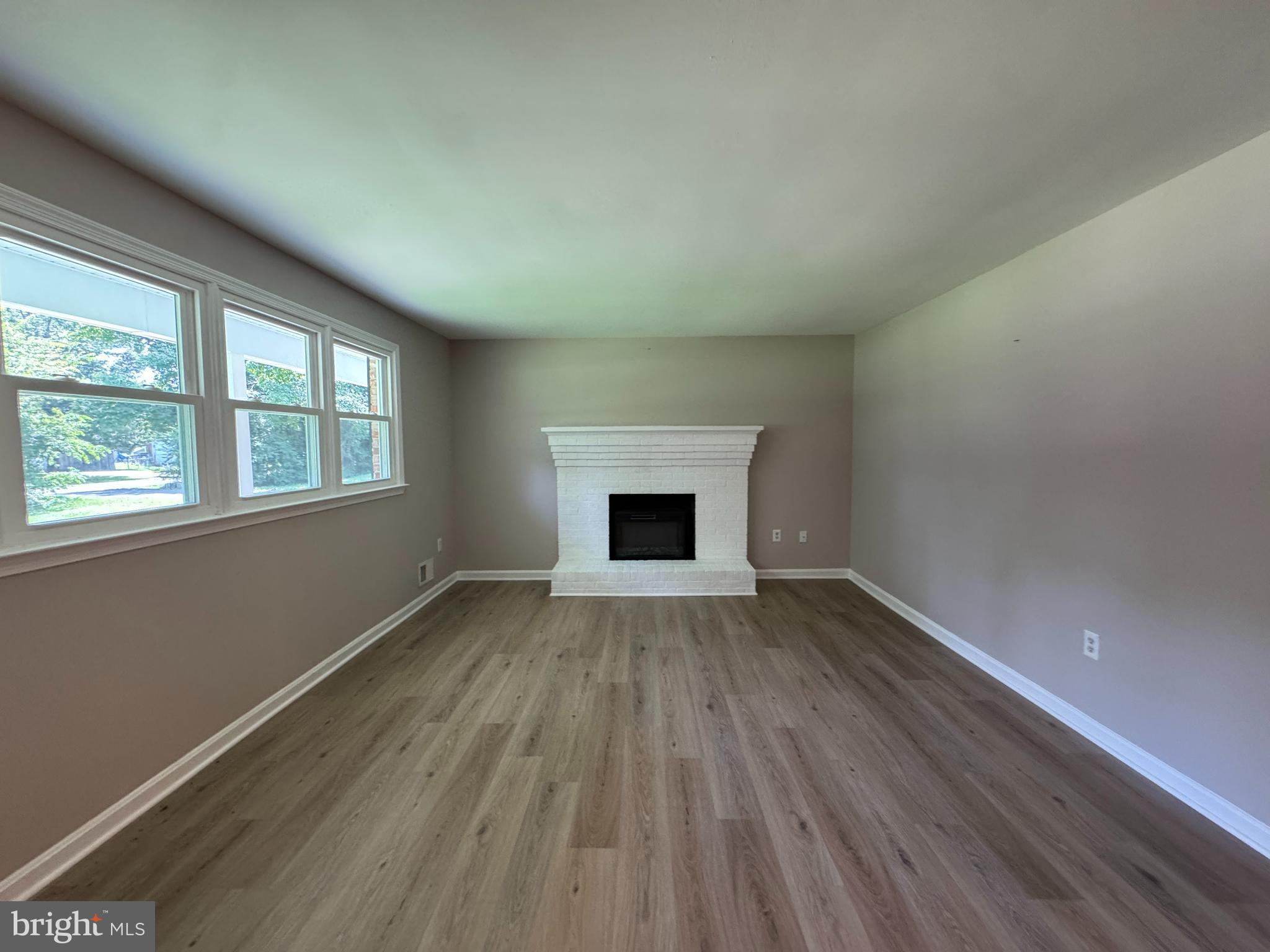 GOLDEN BEACH - Residential Lease