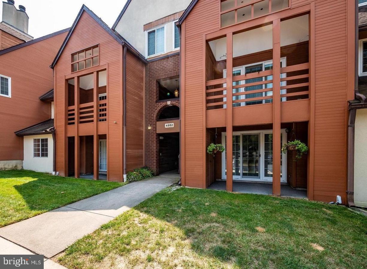 Unique Two-Story Condo Overlooking Fairway Hills Golf Club
Welcome to this distinctive 2-bedroom + den, 2.5-bath condominium in the sought-after Heatherfield community. Backing to the 18th green of Fairway Hills Golf Club, this residence offers a serene setting with tree-lined views.
Inside, you’ll find numerous recent updates including new flooring, refreshed bathrooms, upgraded HVAC, and new windows throughout. The inviting marble foyer opens to a spacious living room with a cozy wood-burning fireplace and access to a private balcony—perfect for relaxing while enjoying peaceful golf course views.
The modern, efficient kitchen flows seamlessly into the dining room, while the versatile den provides space for a home office, exercise area, or additional storage. A convenient half bath completes the main level.
Upstairs, discover two generous bedroom suites, each with its own private bathroom, providing comfort and privacy.
Heatherfield offers abundant parking and a clubhouse event room for private gatherings. The community is ideally located near major commuter routes (108, 29, and 32), as well as shopping, dining, and endless outdoor activities. Explore nearby Centennial Park and Lake, fishing reservoirs, trails, and pavilions—all just minutes away.