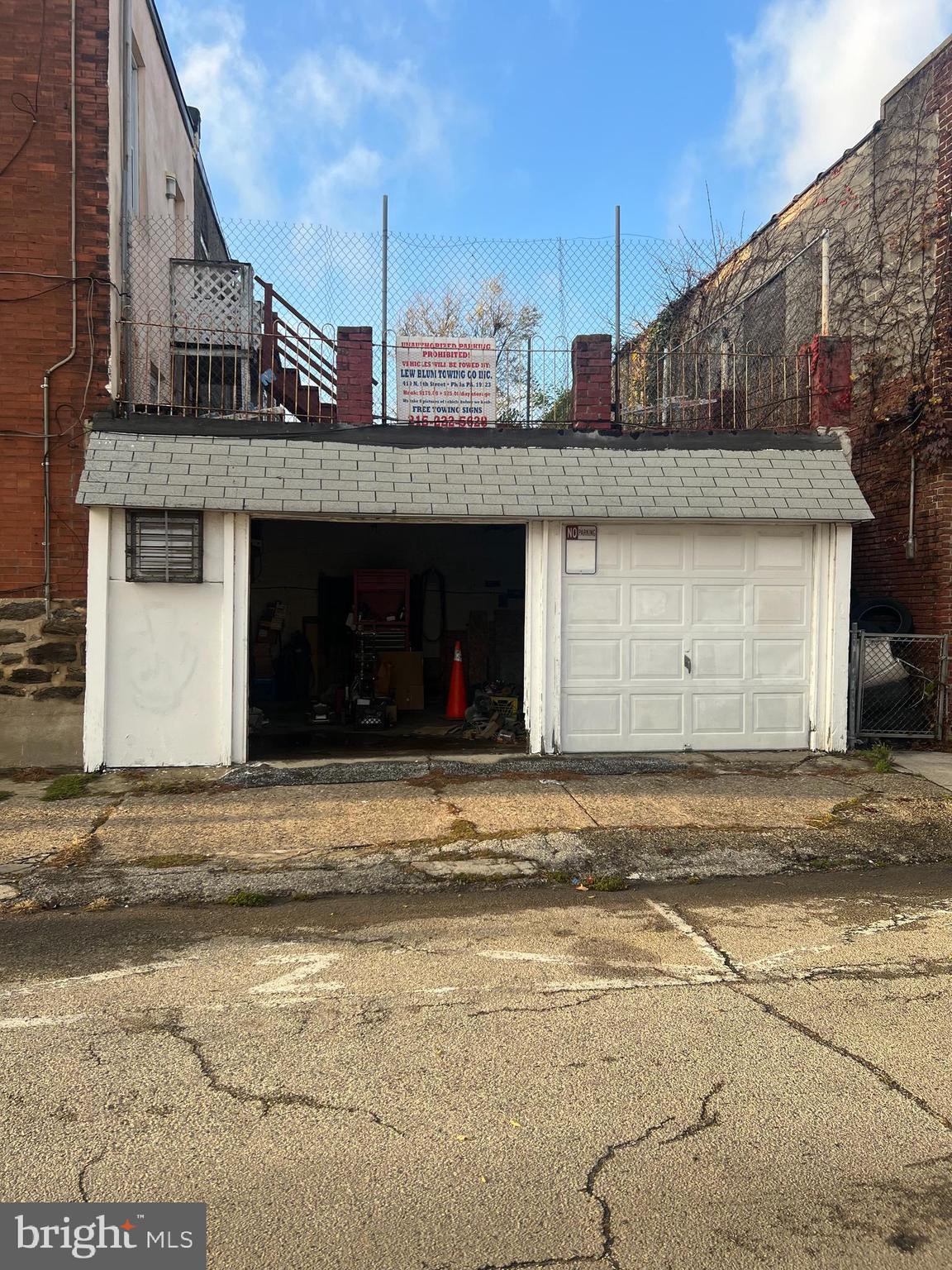 ELMWOOD PARK - Residential