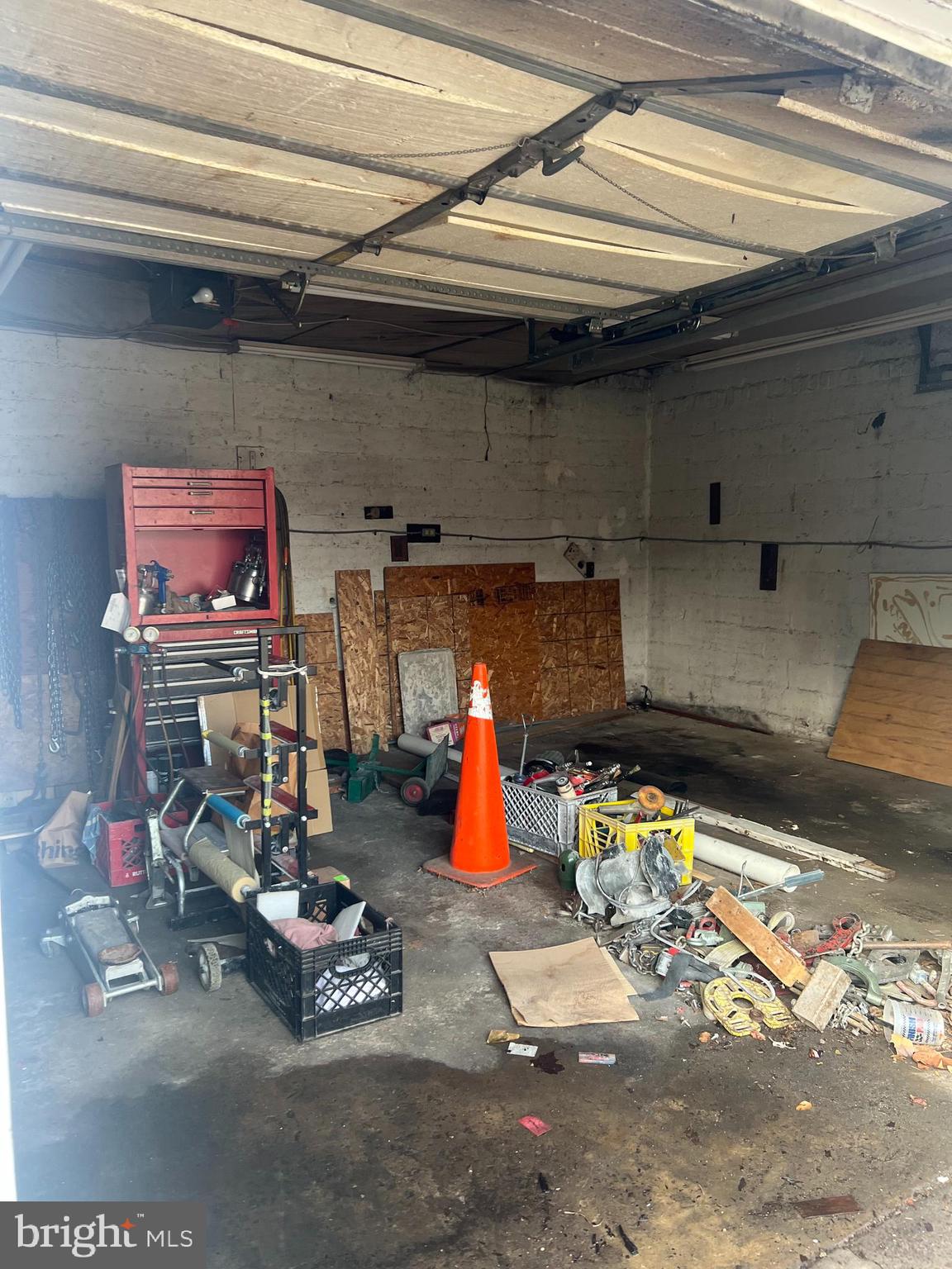 ELMWOOD PARK - Residential