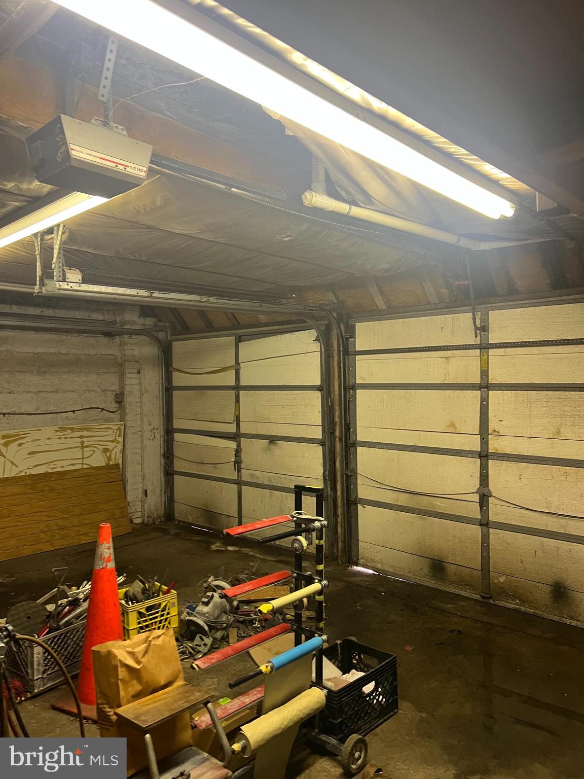 ELMWOOD PARK - Residential