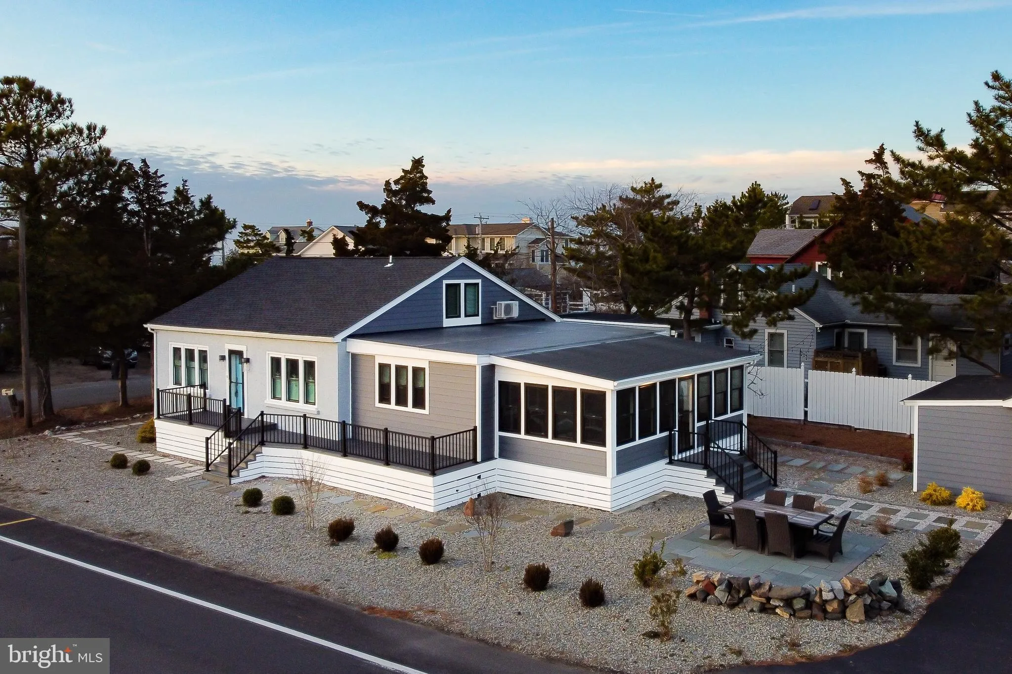 Lewes, Delaware 19958, United States, 5 Bedrooms Bedrooms, ,4 BathroomsBathrooms,Residential,Pending,4948