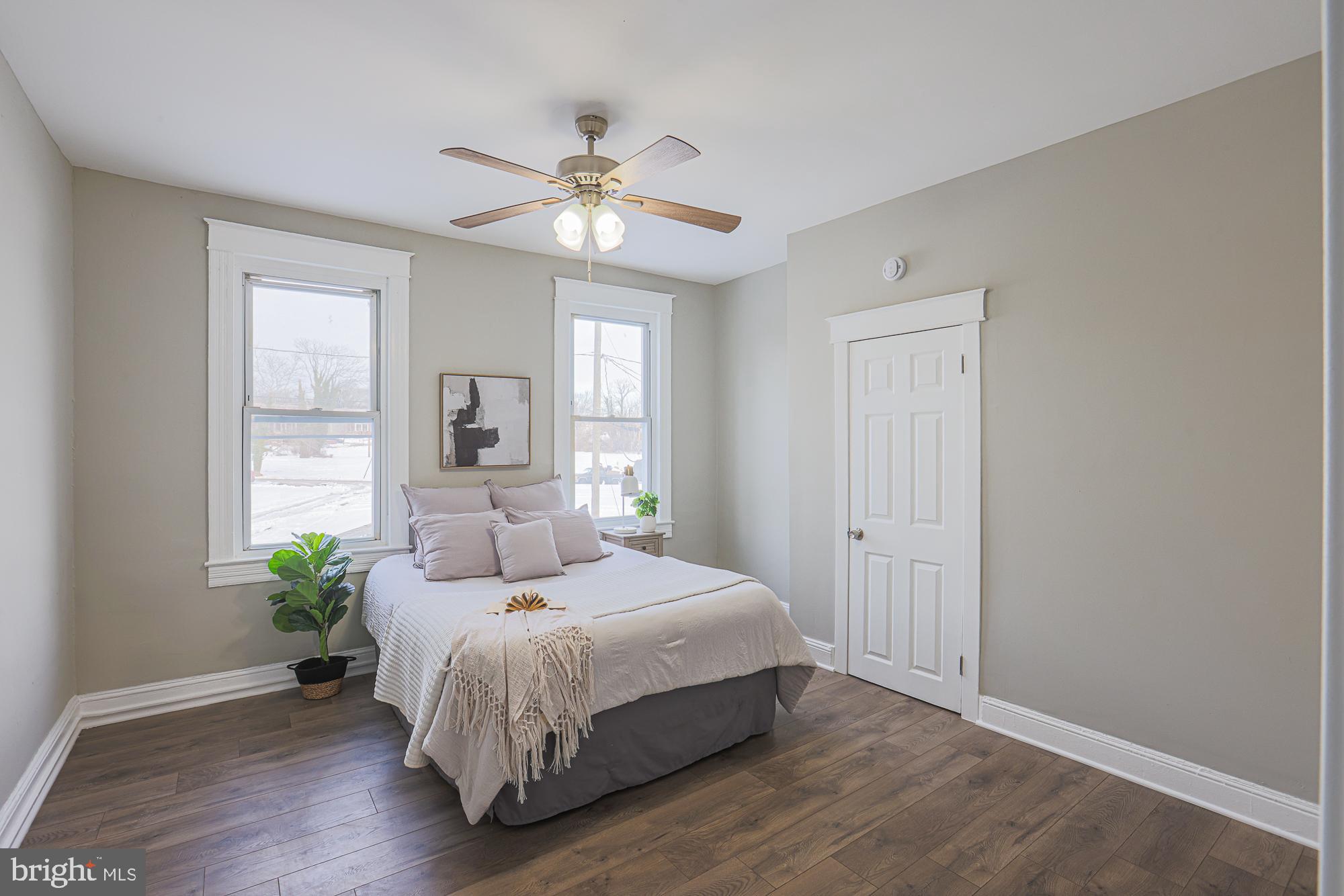 MONTEBELLO - Residential