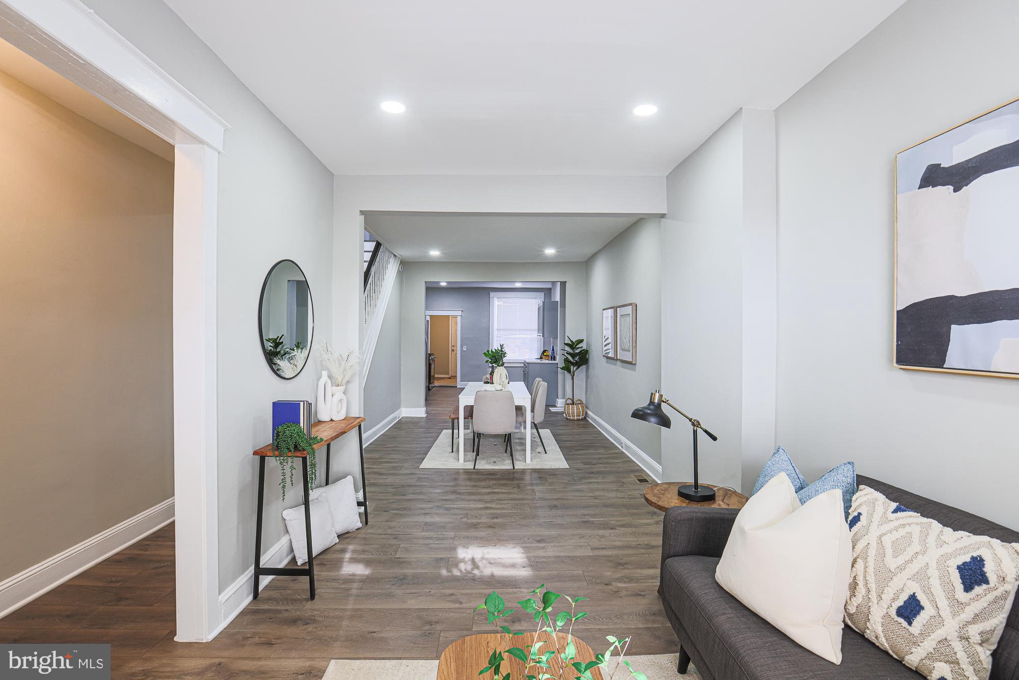 MONTEBELLO - Residential