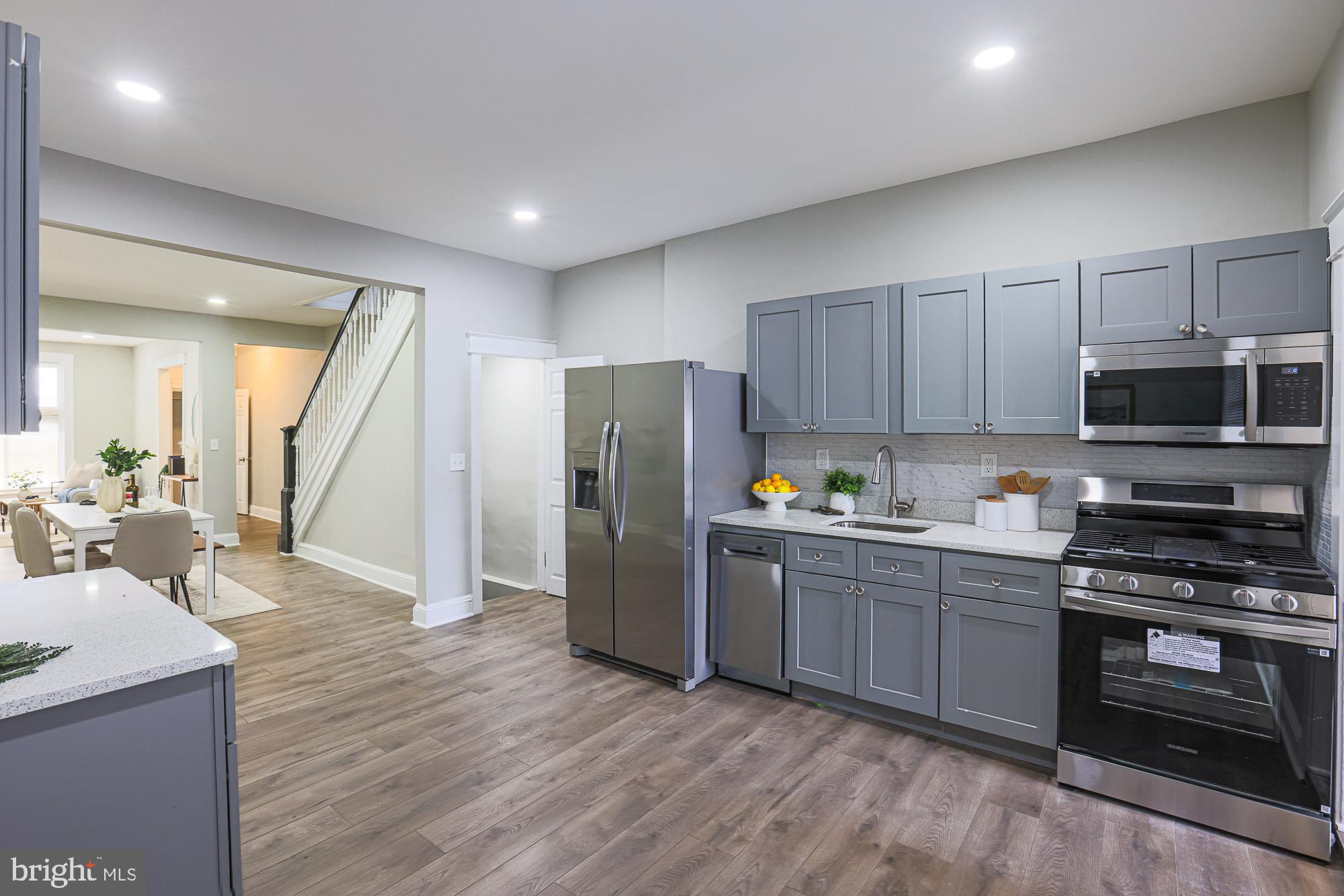 MONTEBELLO - Residential