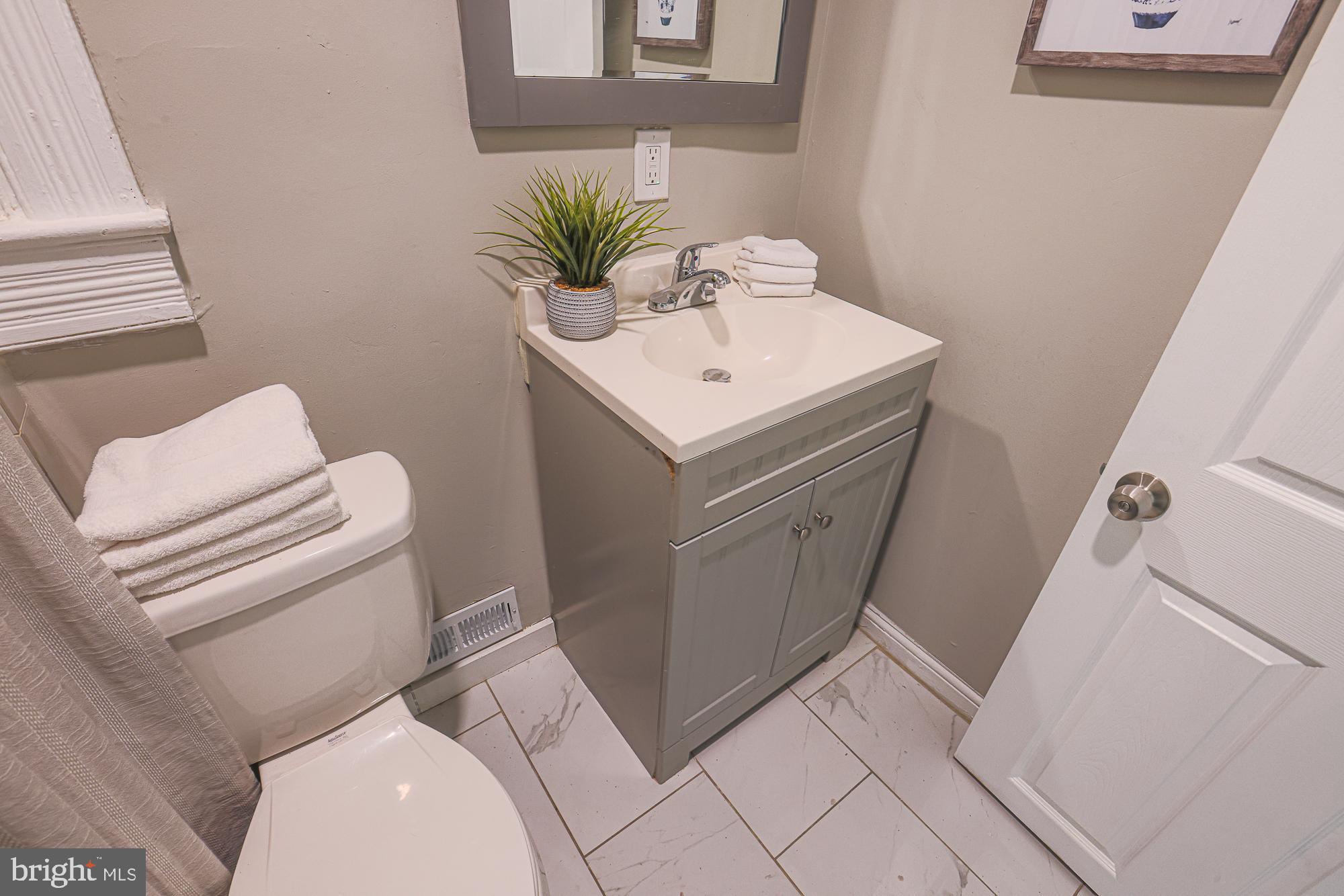 MONTEBELLO - Residential