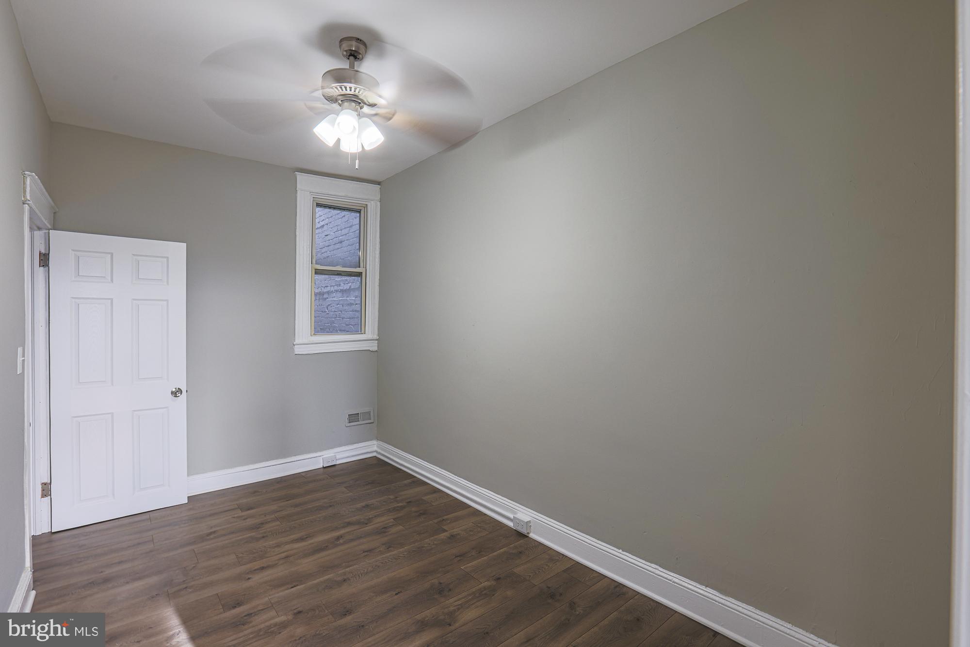 MONTEBELLO - Residential