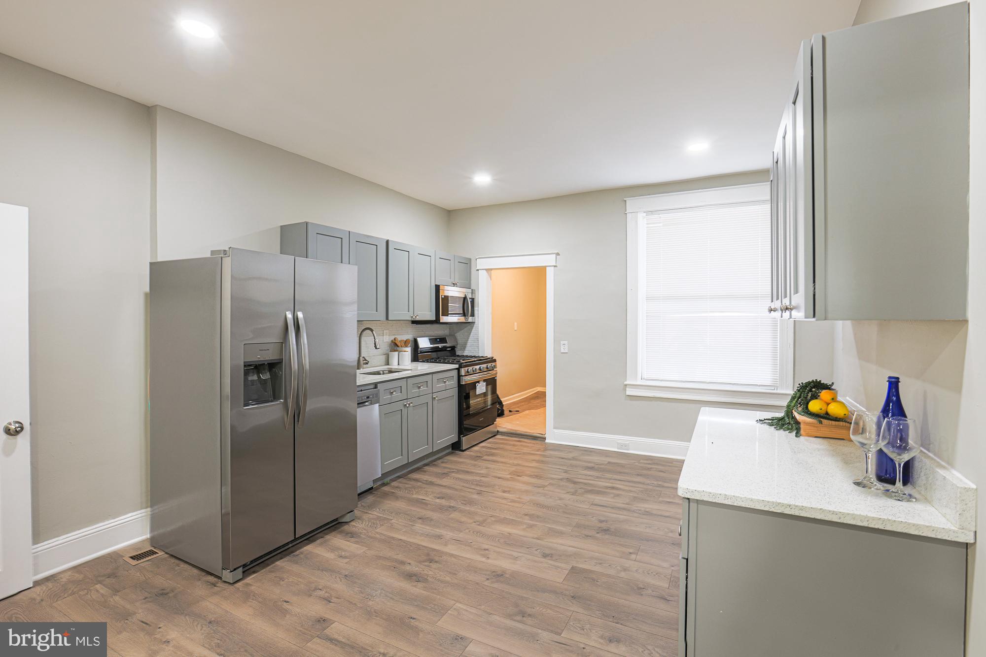 MONTEBELLO - Residential