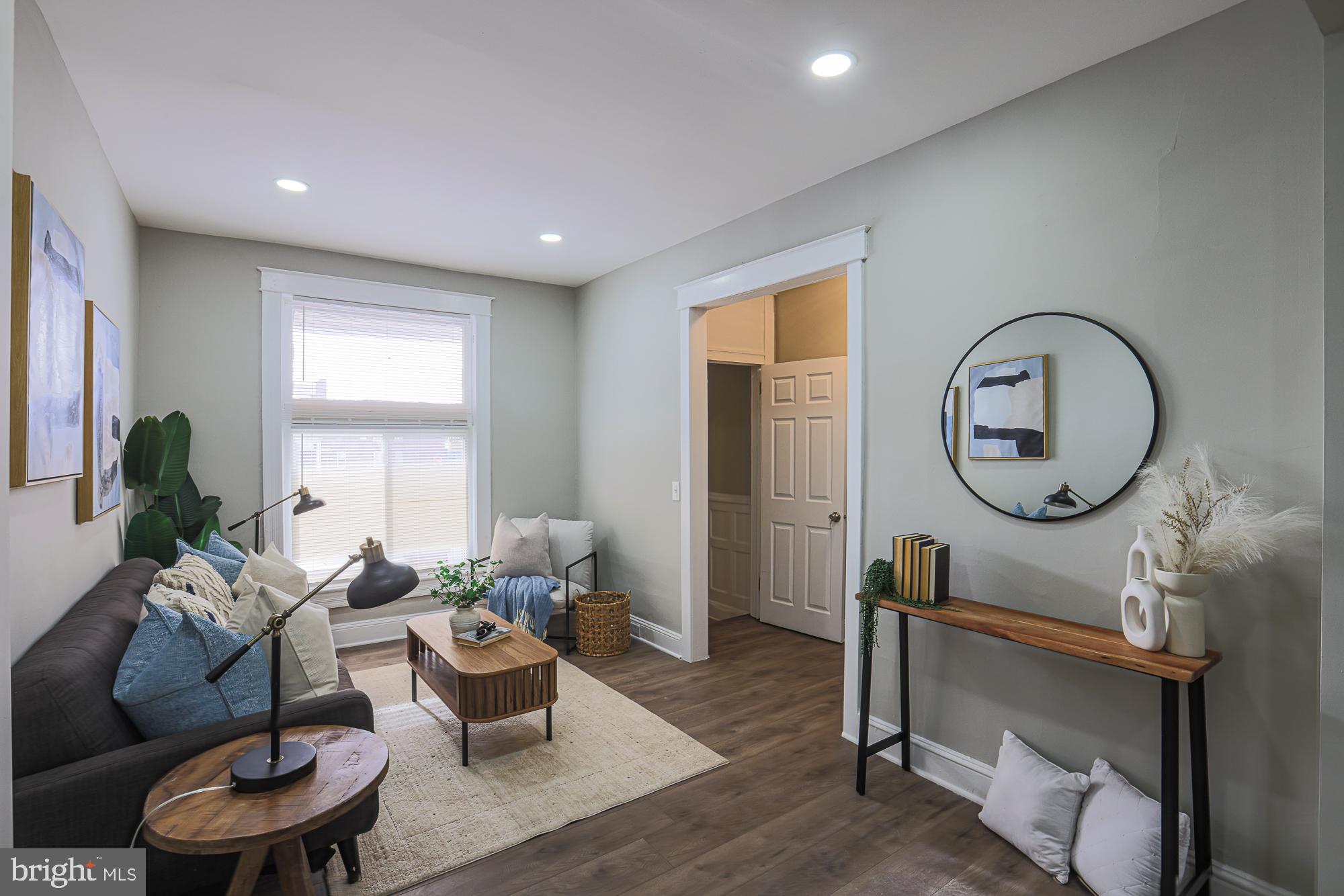 MONTEBELLO - Residential