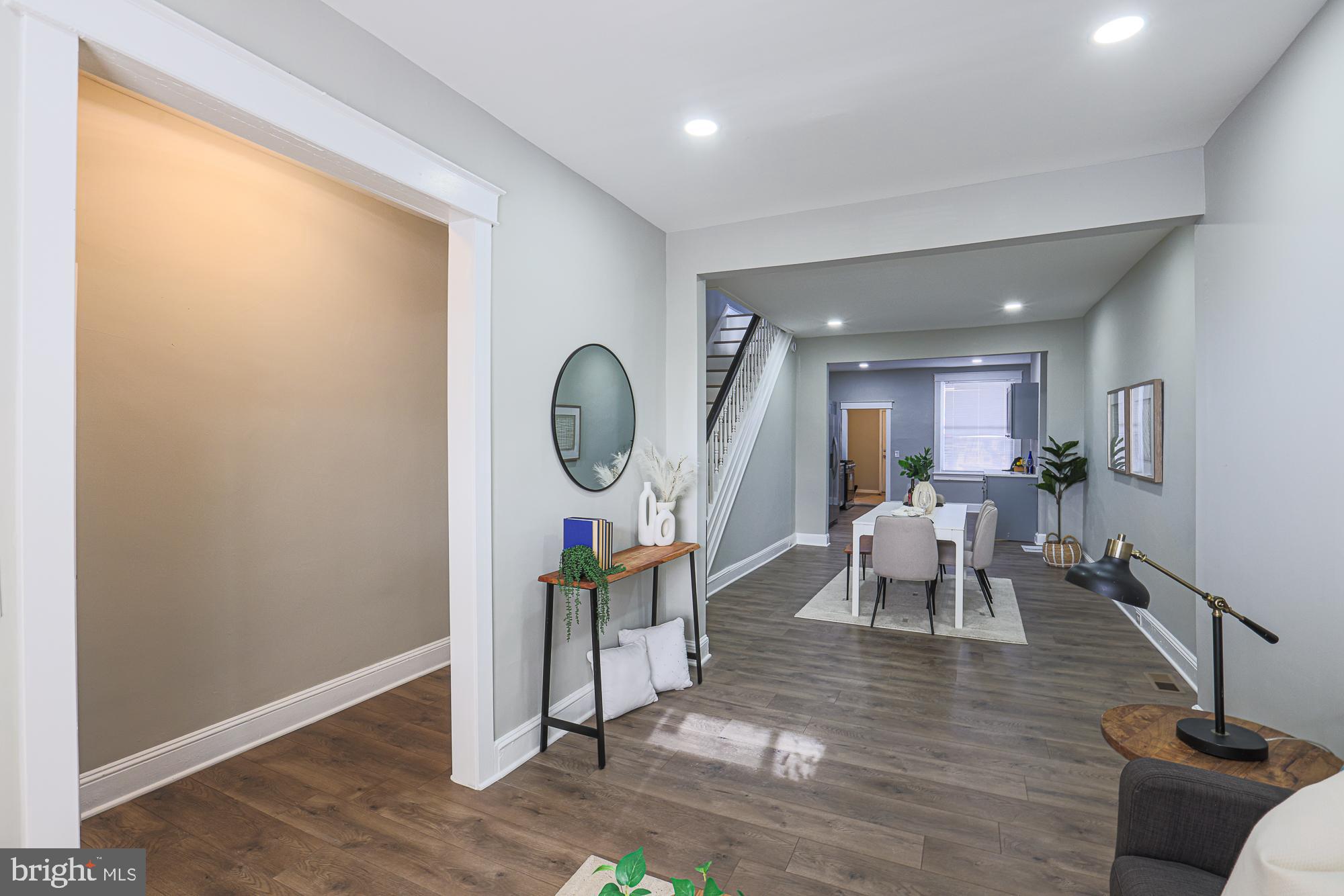 MONTEBELLO - Residential