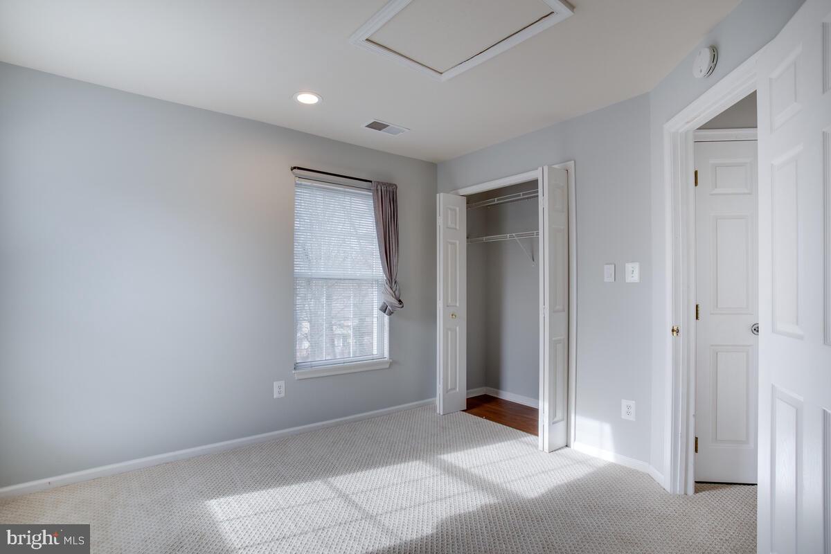 COLUMBIA TOWN CENTER - Residential