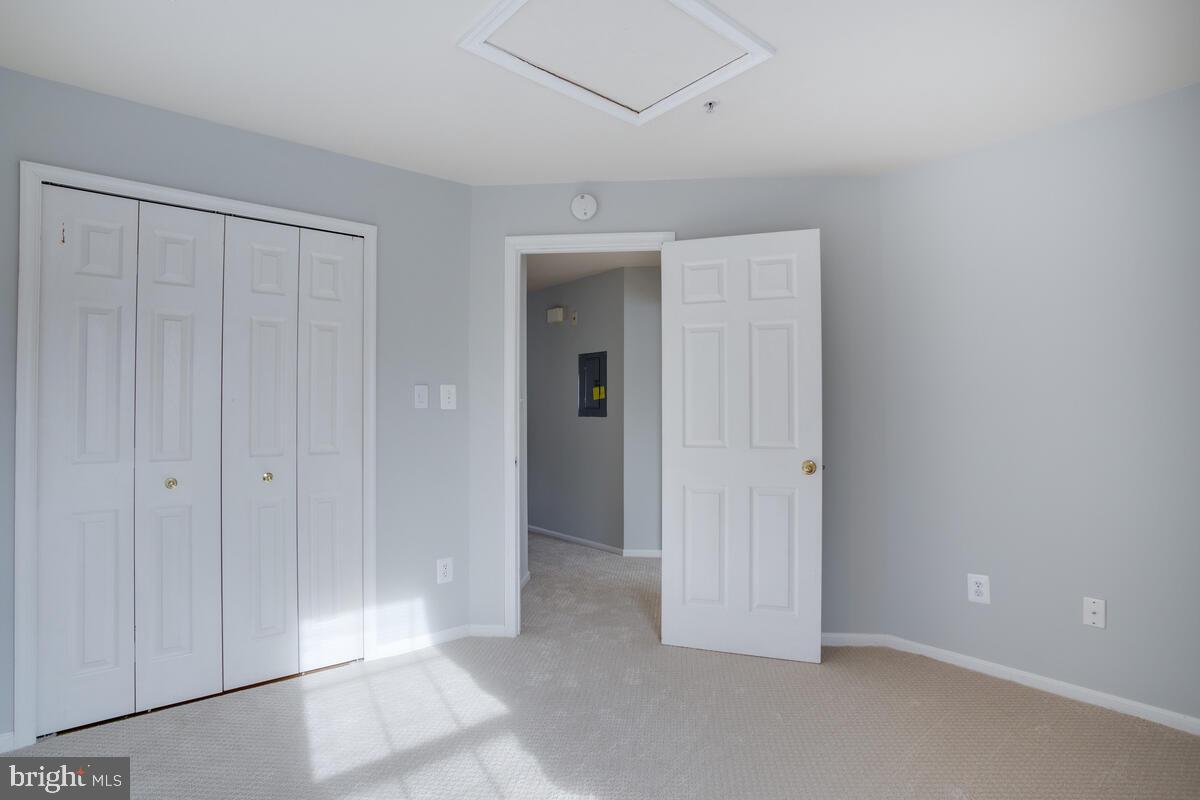 COLUMBIA TOWN CENTER - Residential