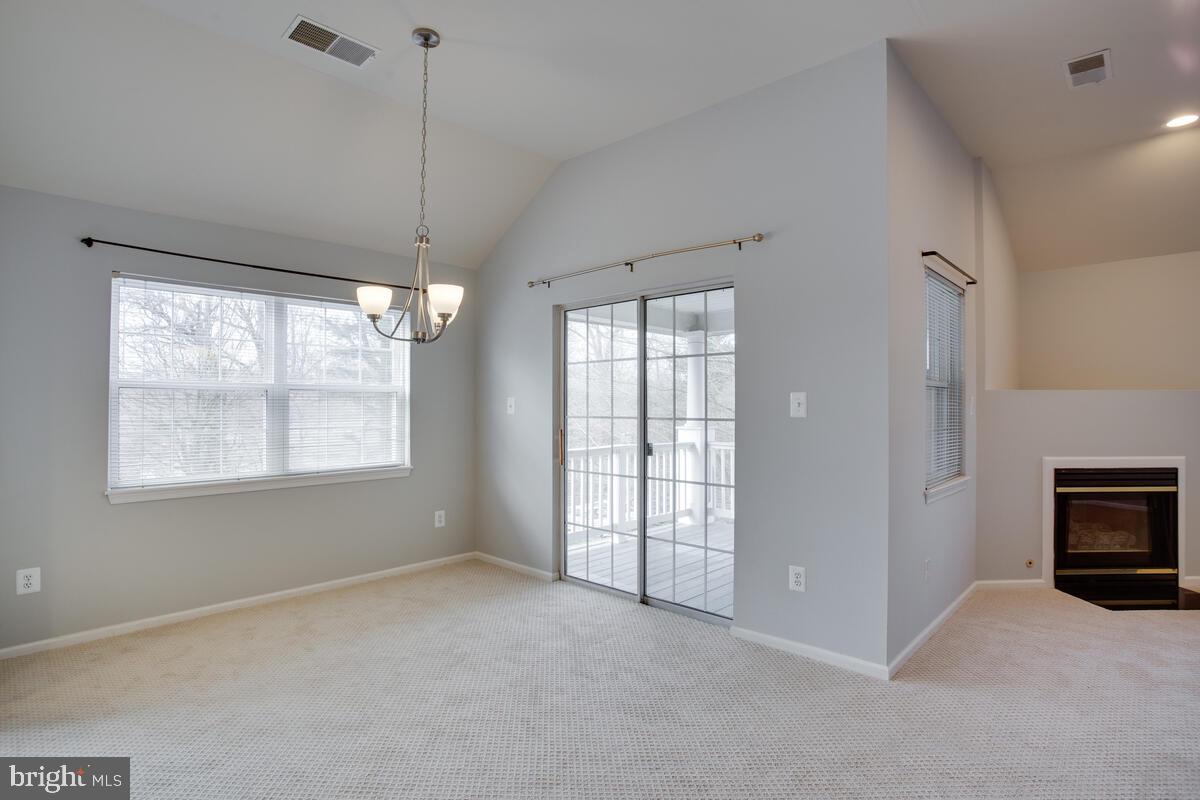 COLUMBIA TOWN CENTER - Residential