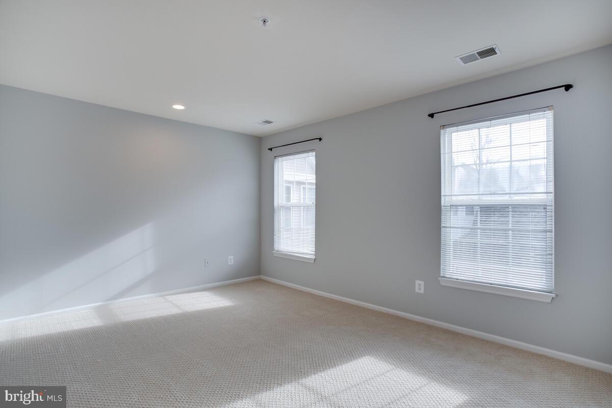 COLUMBIA TOWN CENTER - Residential