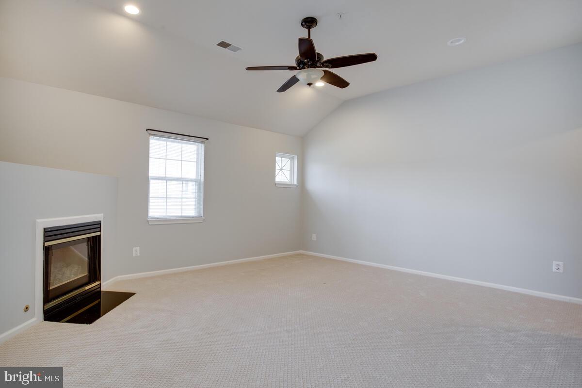 COLUMBIA TOWN CENTER - Residential