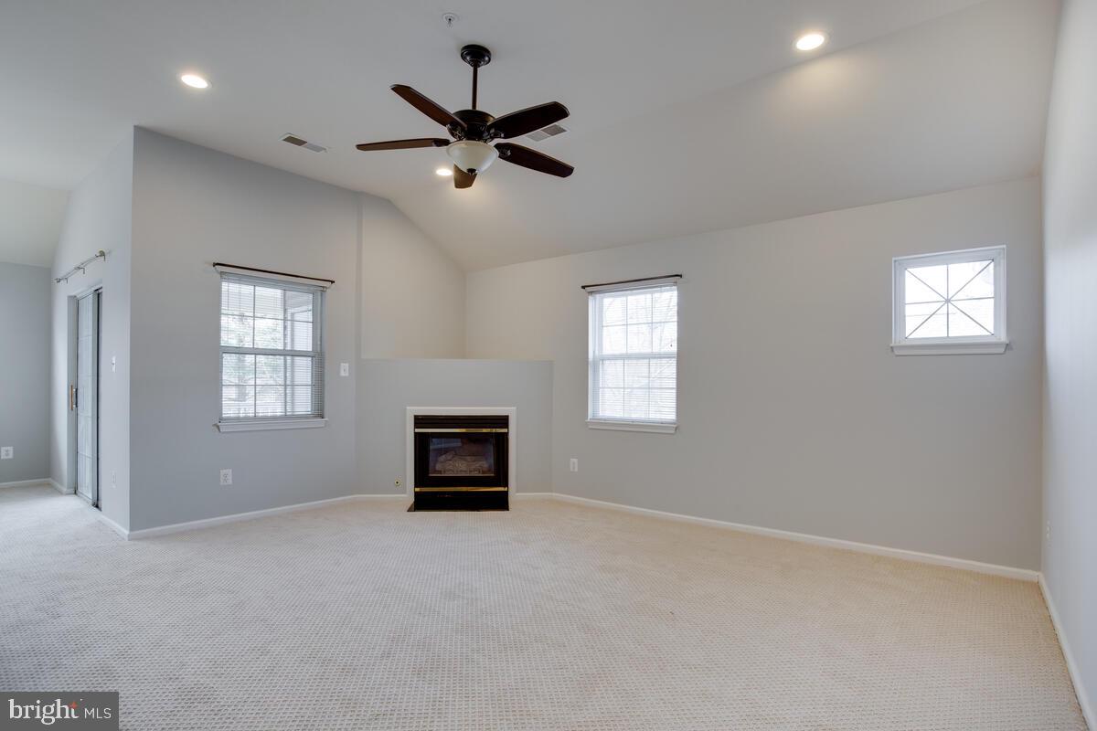 COLUMBIA TOWN CENTER - Residential