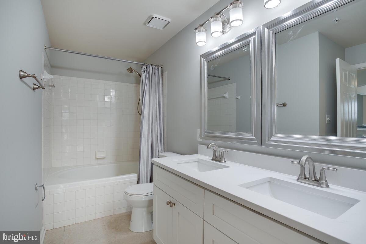 COLUMBIA TOWN CENTER - Residential