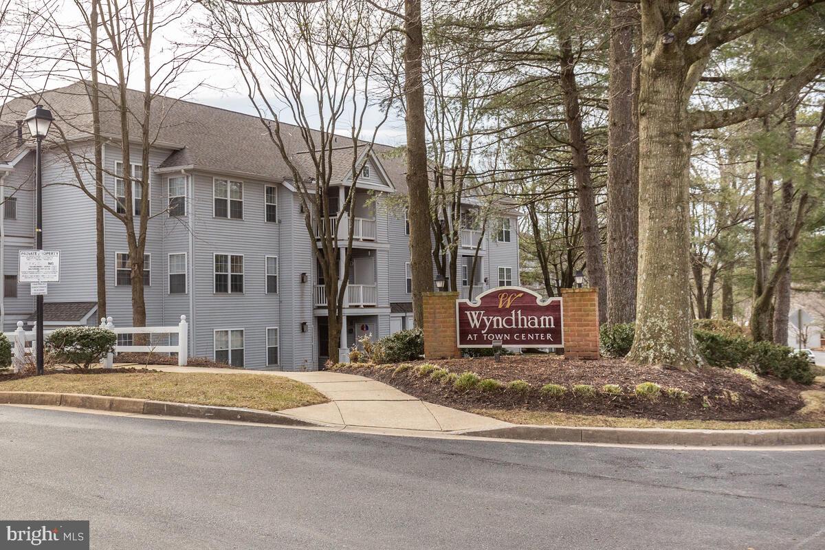 COLUMBIA TOWN CENTER - Residential