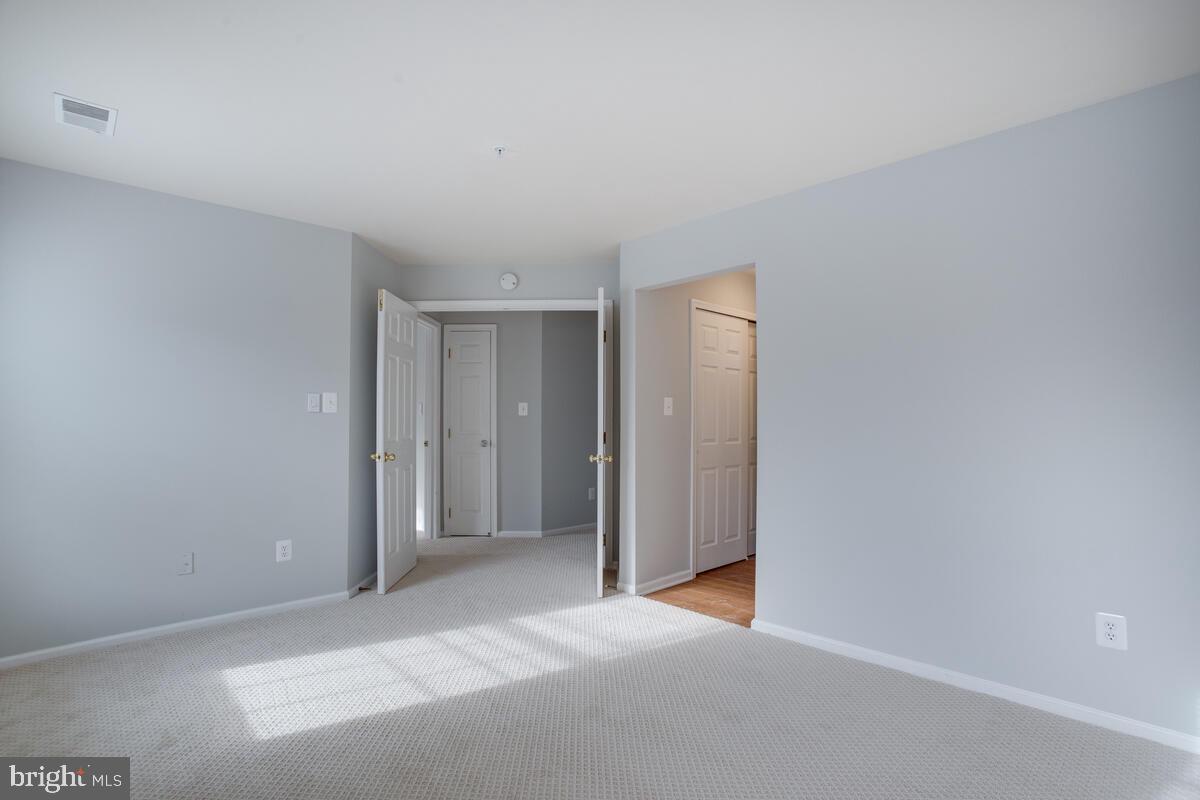 COLUMBIA TOWN CENTER - Residential