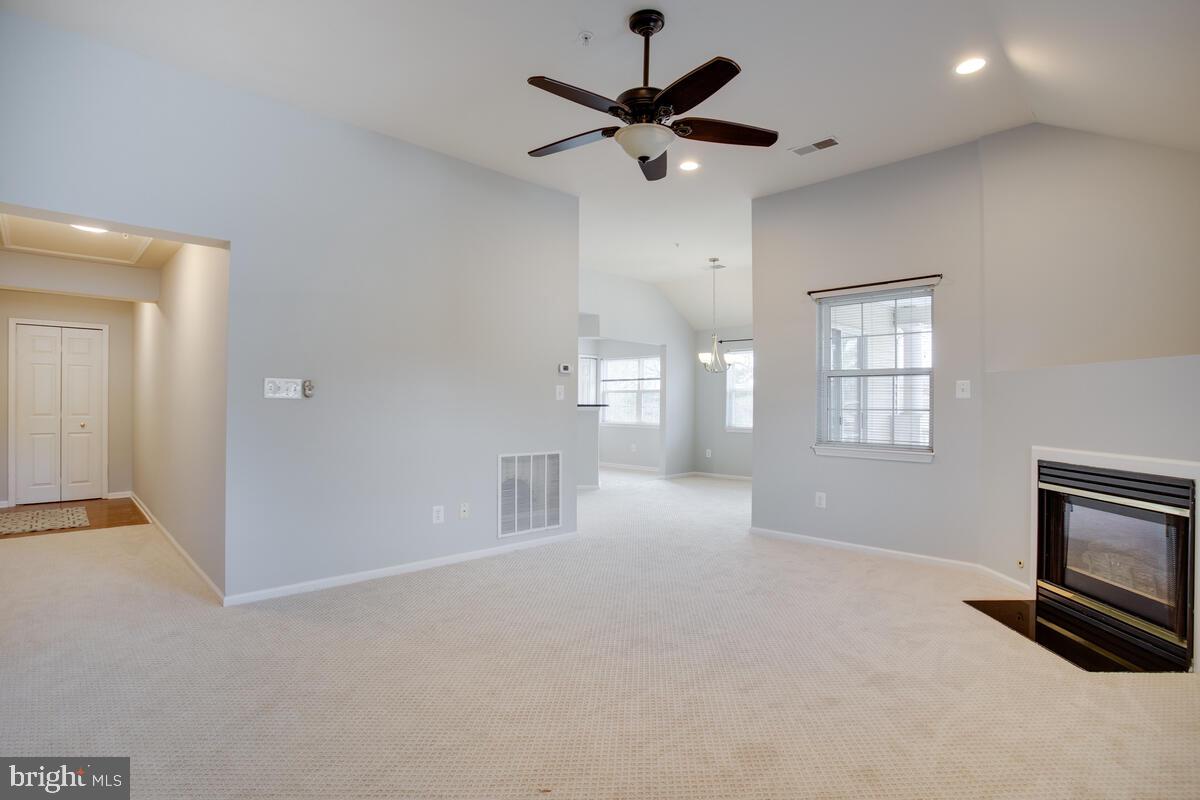 COLUMBIA TOWN CENTER - Residential