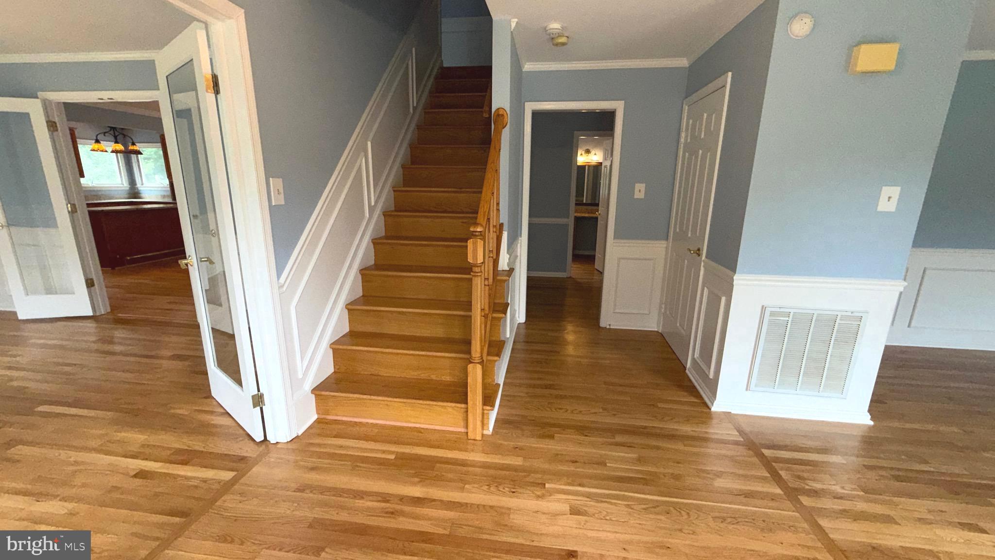 5750 PENDLETON LANE