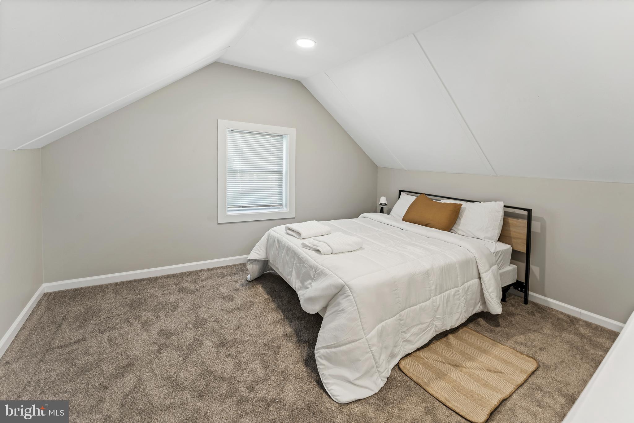 HYATTSVILLE - Residential